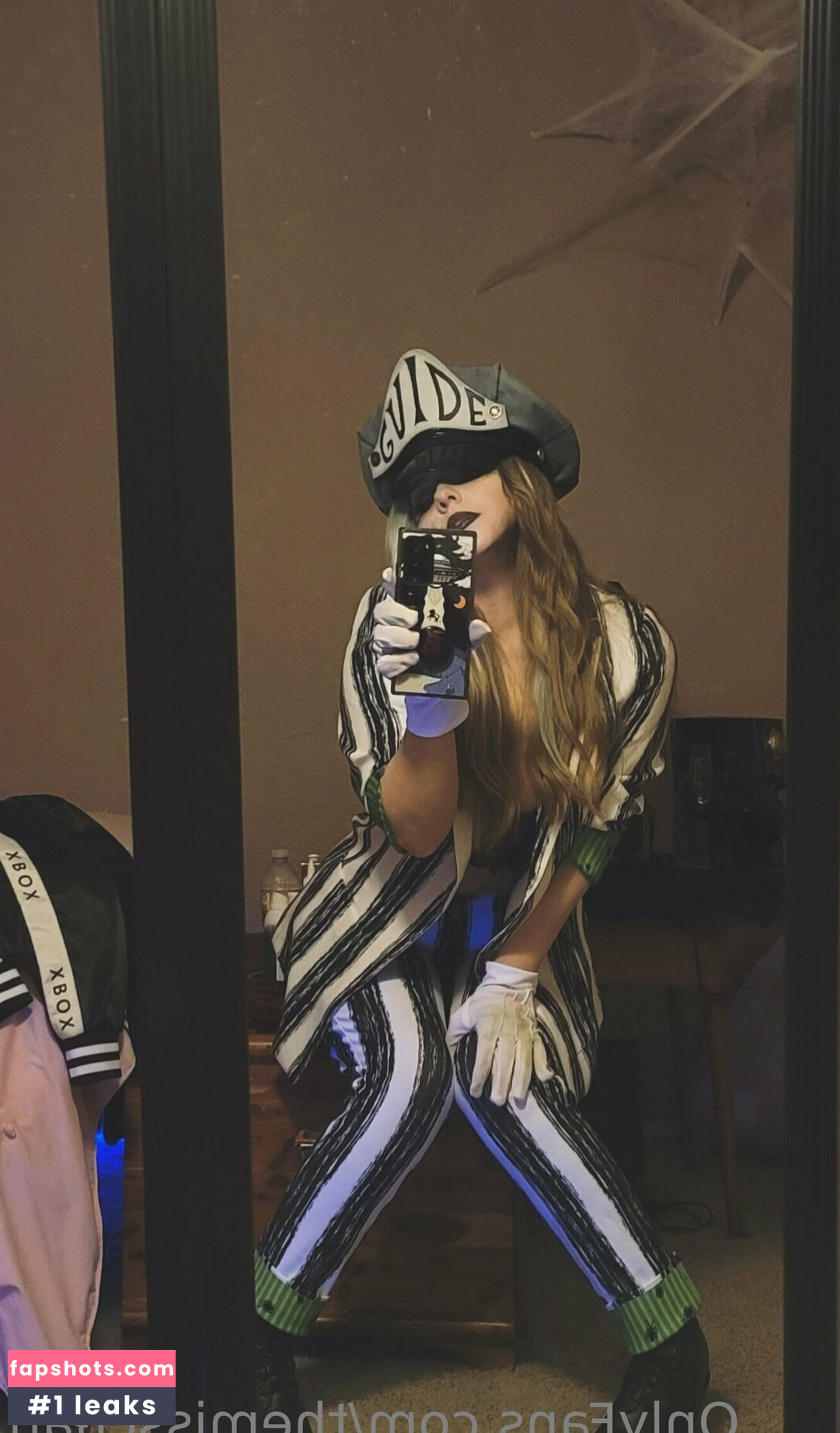 TheMissChan gallery photo #9