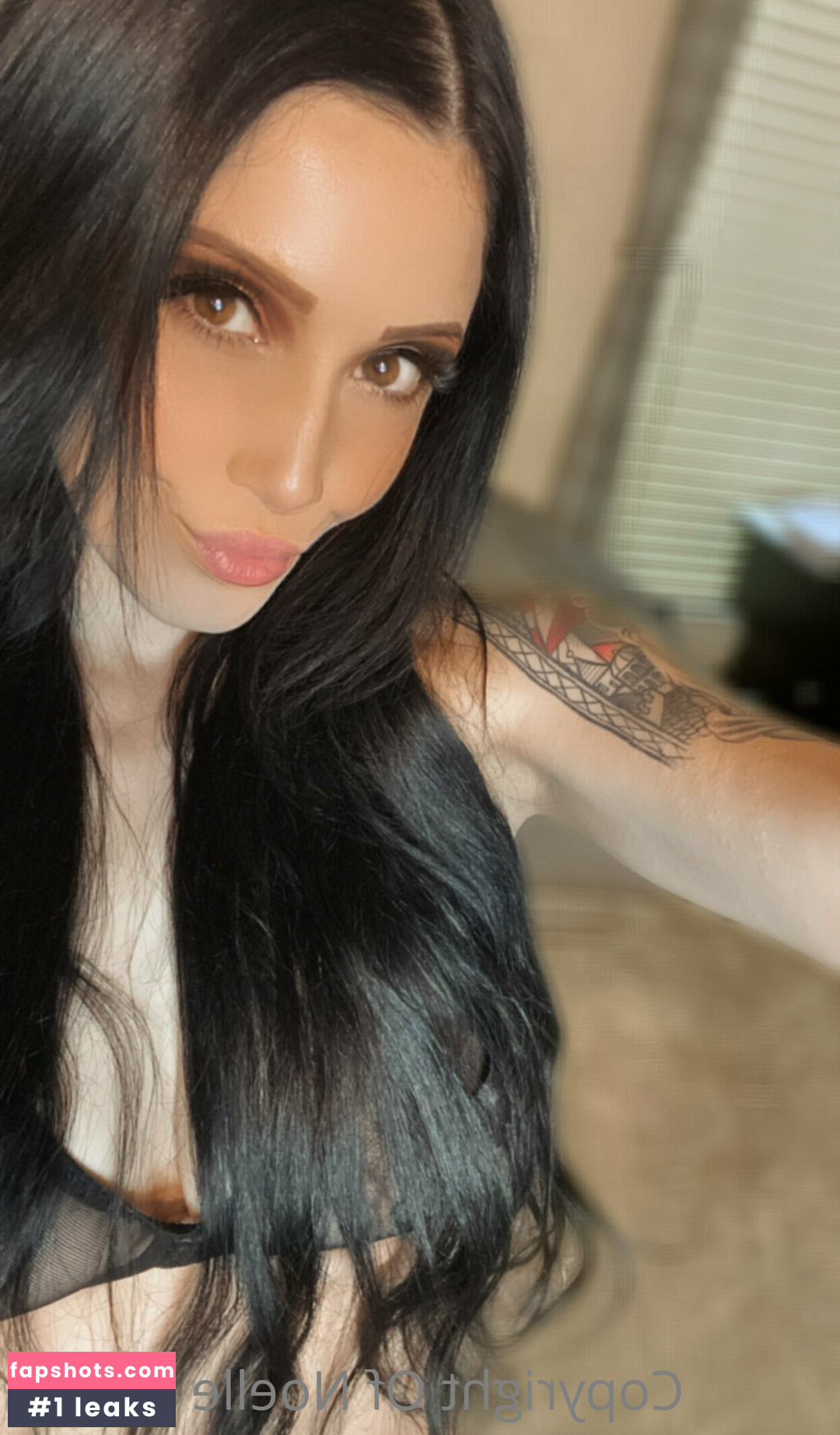 thenoelleeaston gallery photo #10