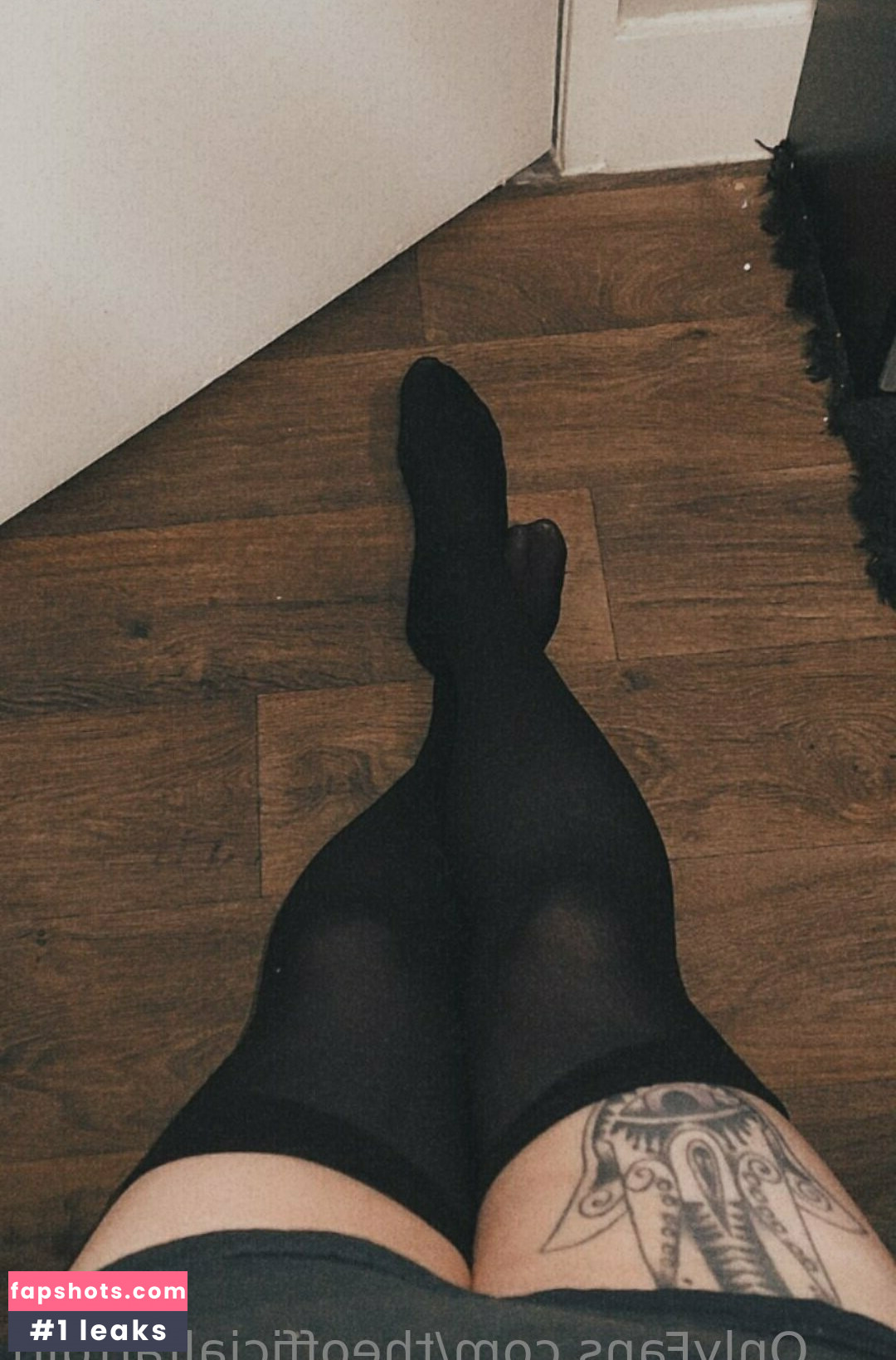 theofficialfartgirl gallery photo #4