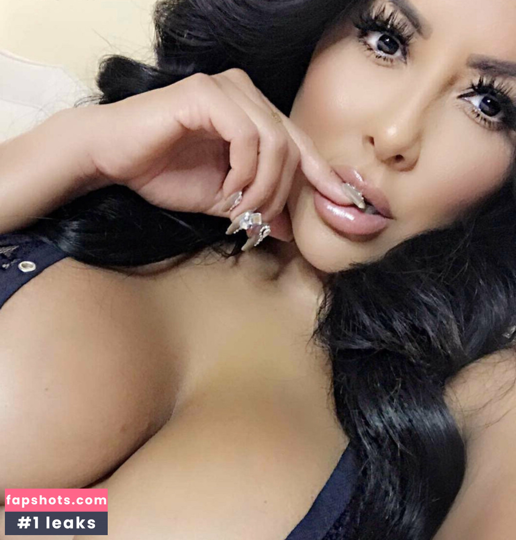 theonlykiaramiaxxx Nude Leaks OnlyFans Photos #4 - Fapshots
