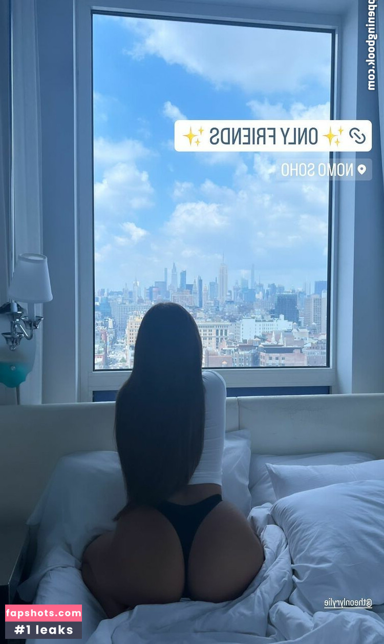 Theonlyrylie Nude Leaks OnlyFans Photos #8 - LeakJerk