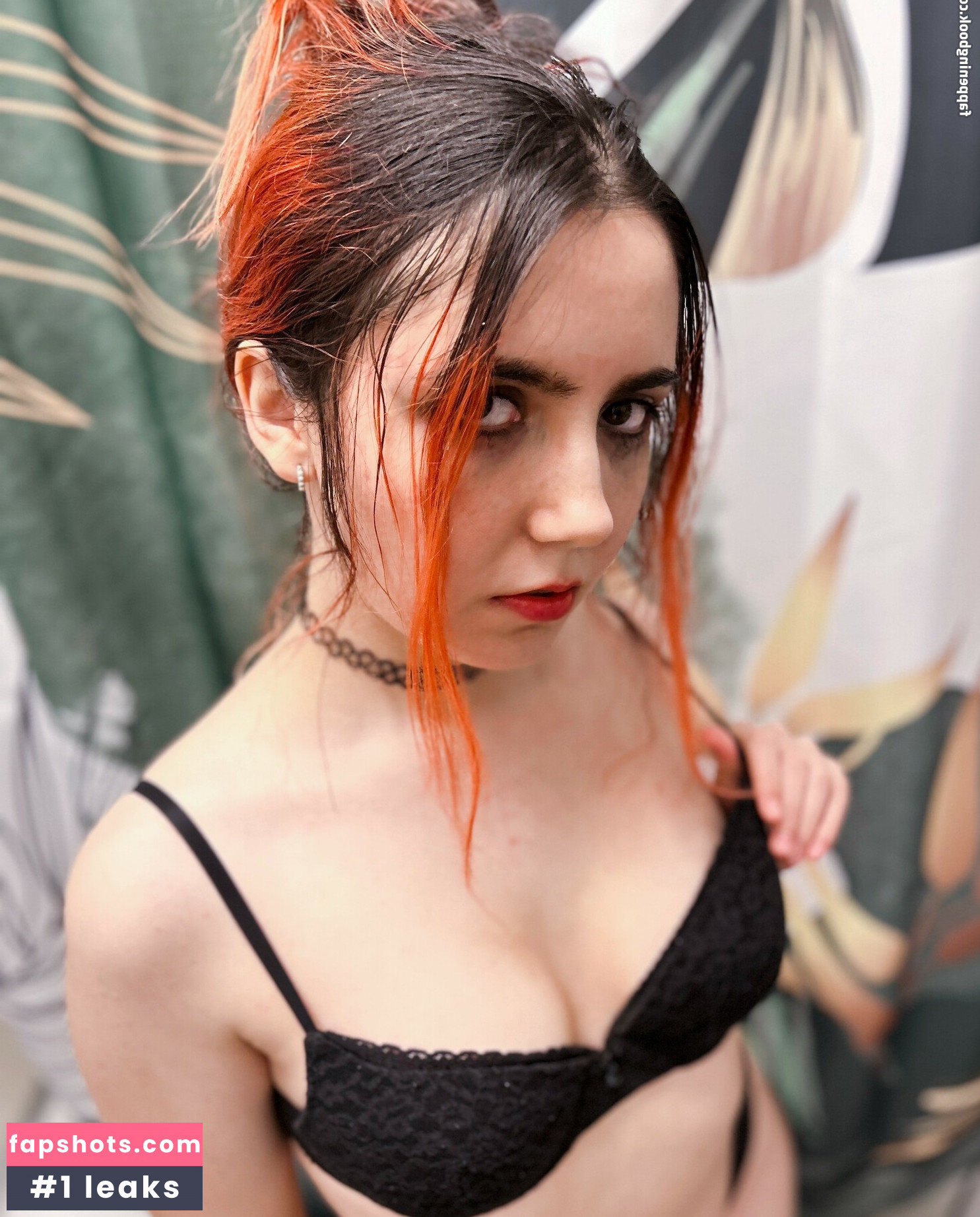 ThePianoDragon_ gallery photo #2