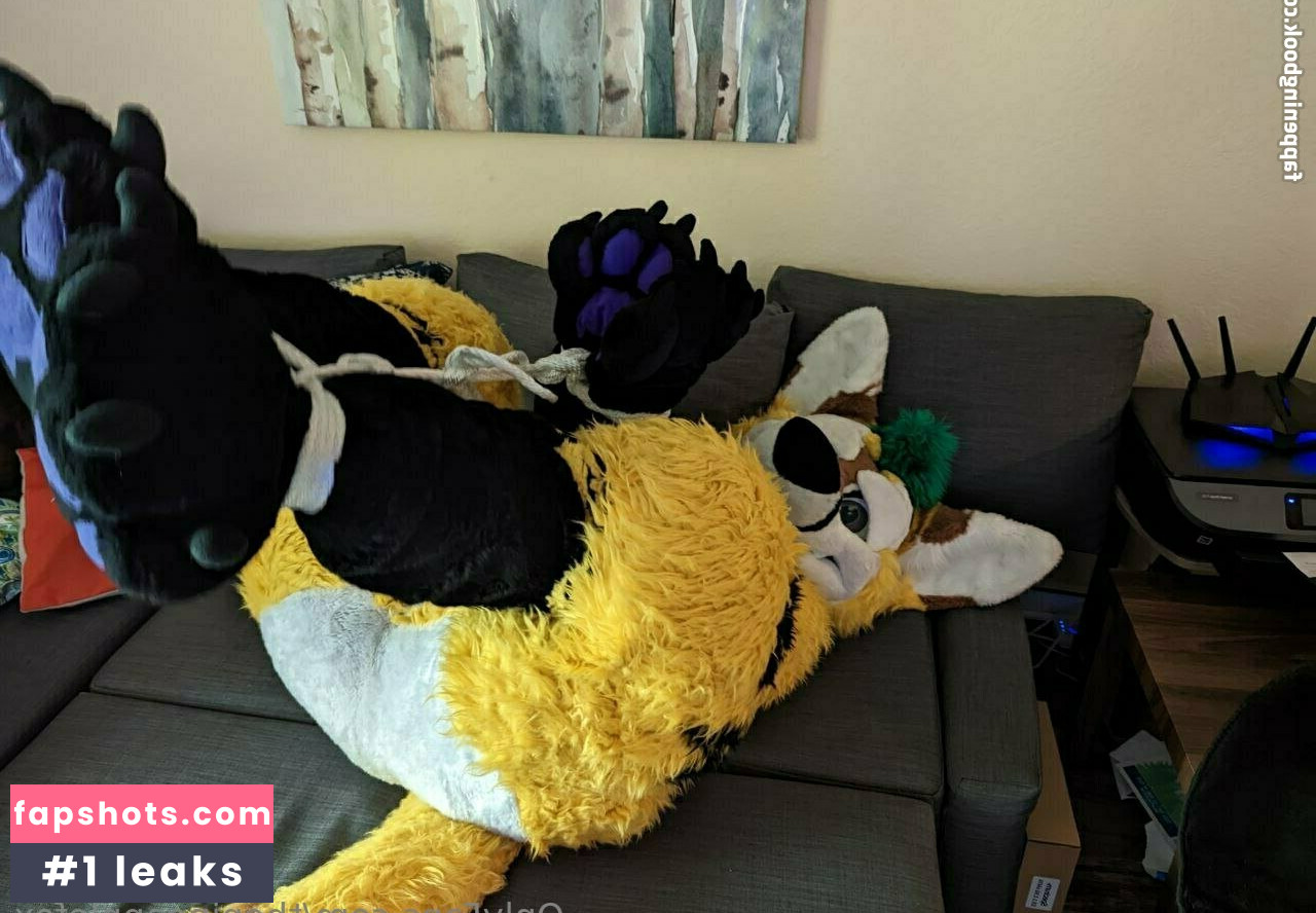 thepineapplefox gallery photo #12