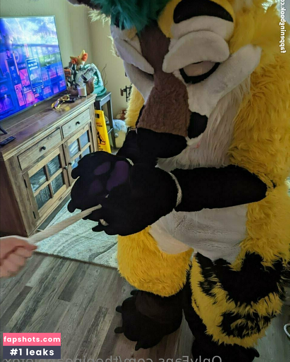 thepineapplefox gallery photo #9