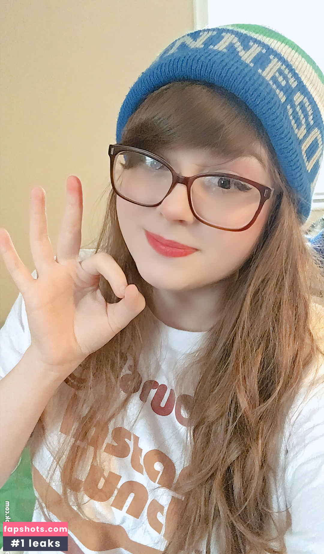 ThePriscilla nude babe gallery