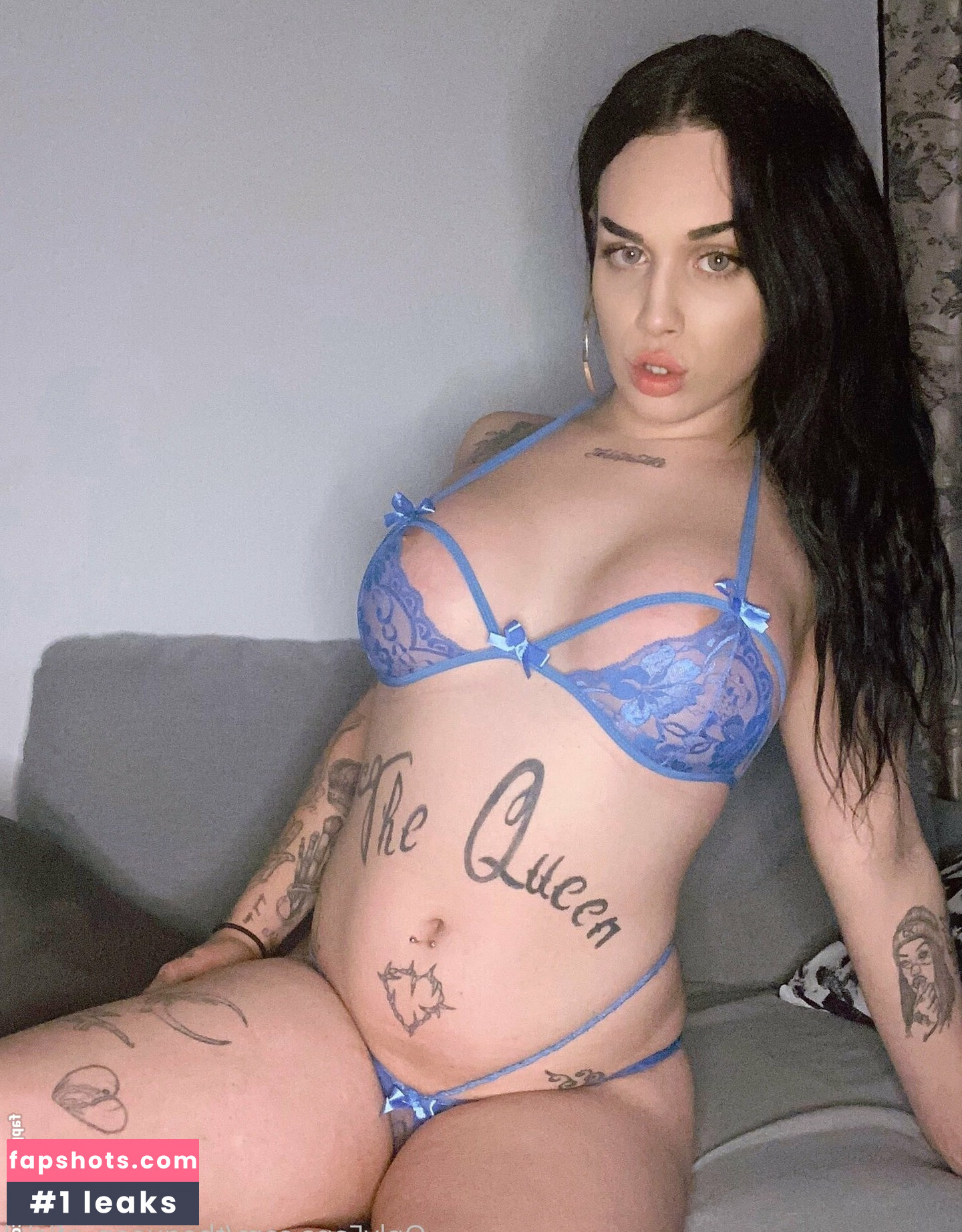 thequeen_oficial gallery photo #12