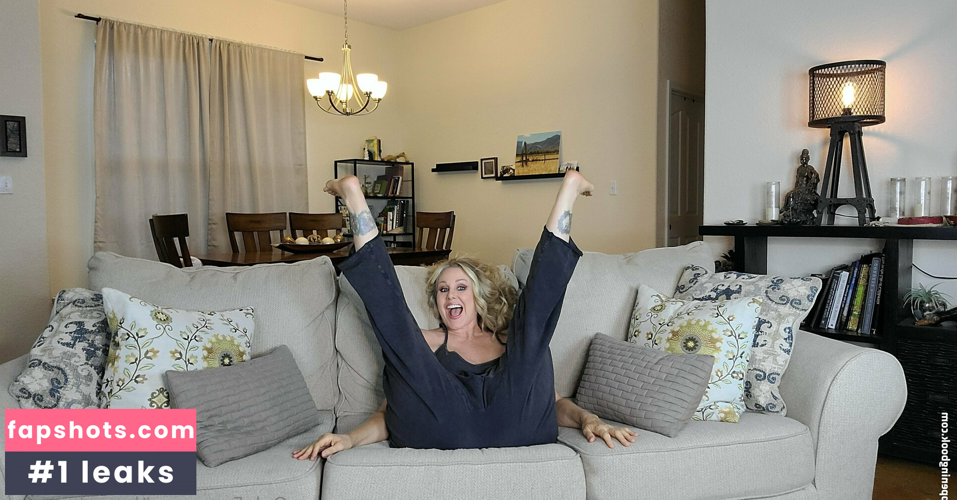 TheRealJuliaAnn gallery photo #60