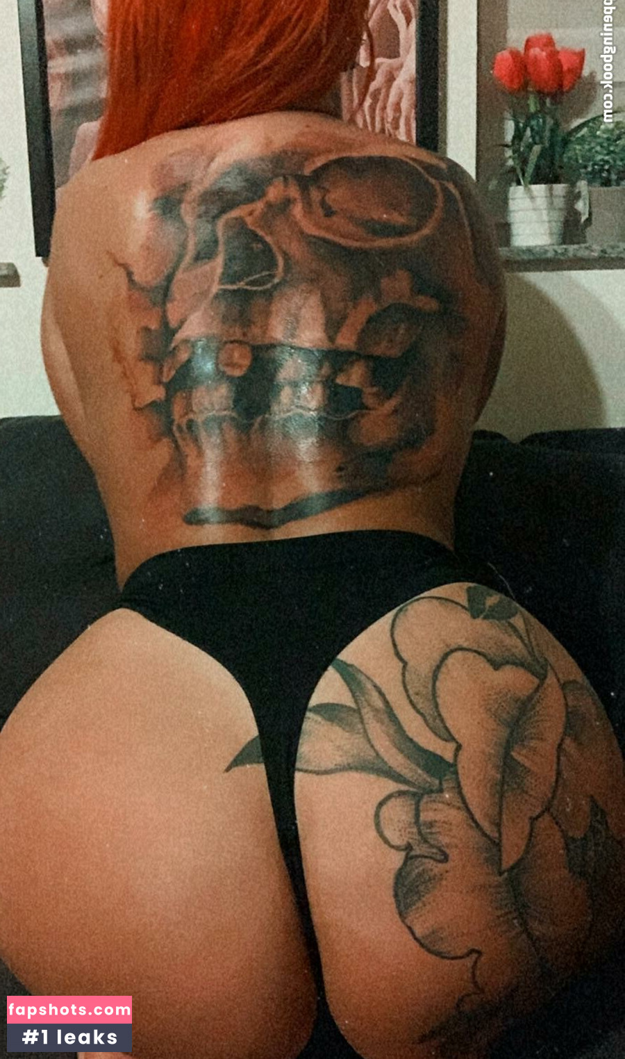 Therealmrsredgift gallery photo #3