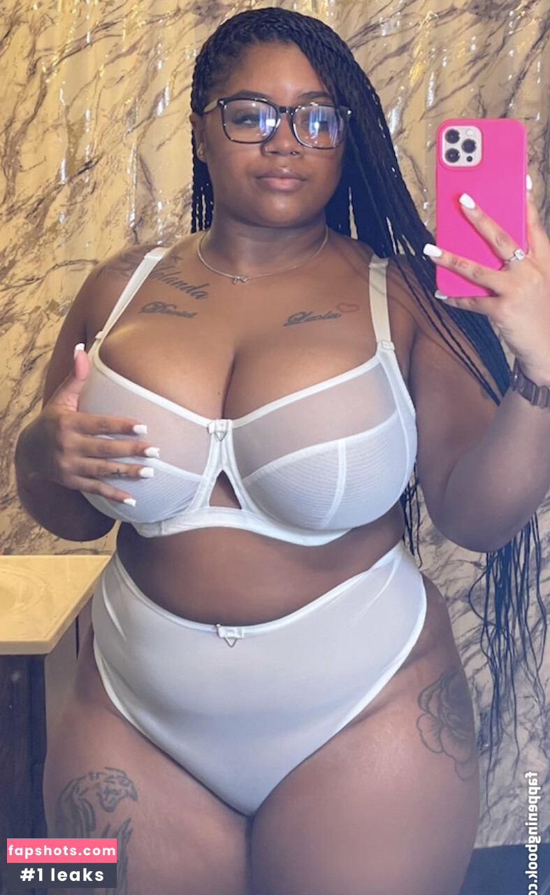 therealvictoria.b gallery photo #3