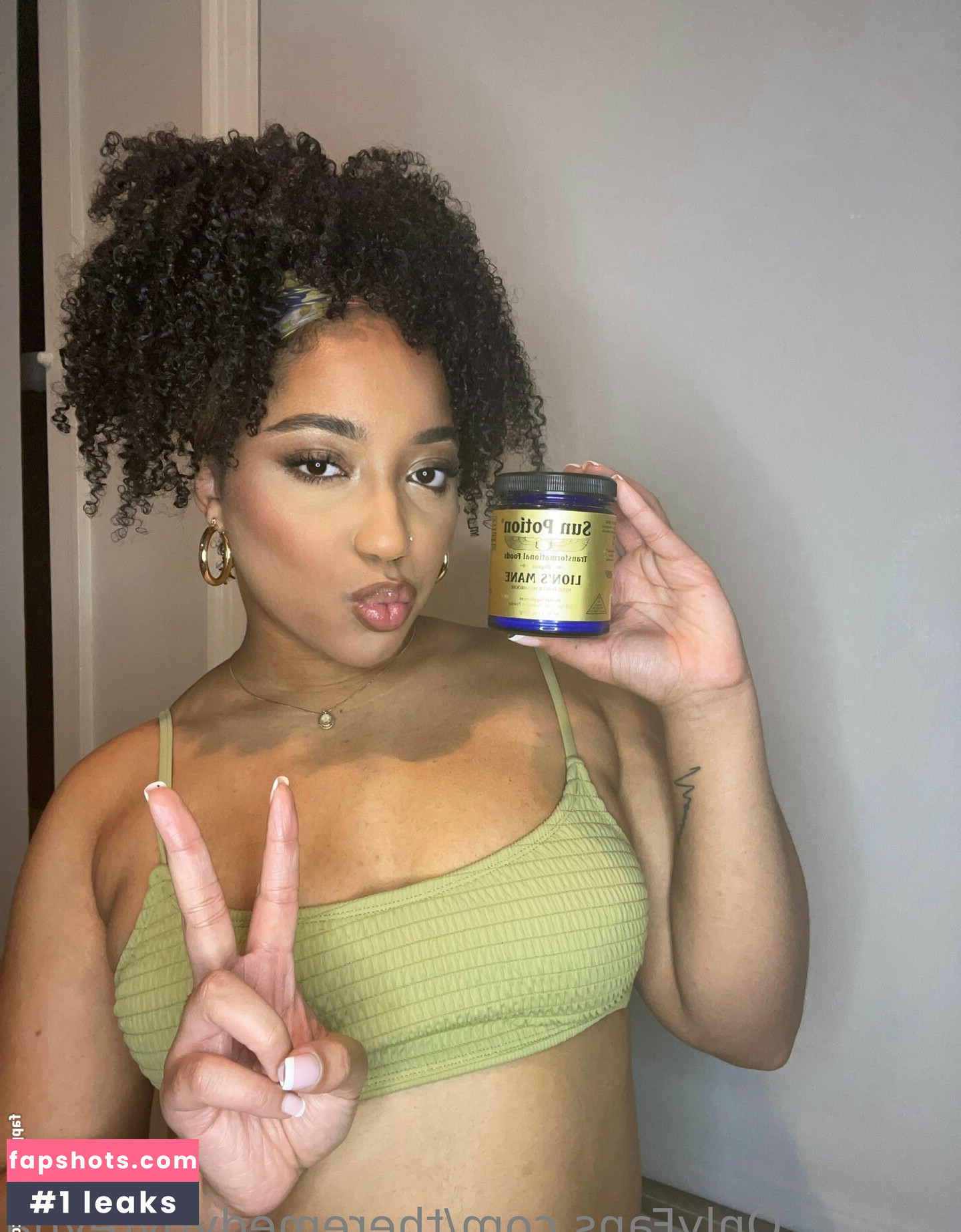 theremedybyreyna gallery photo #35