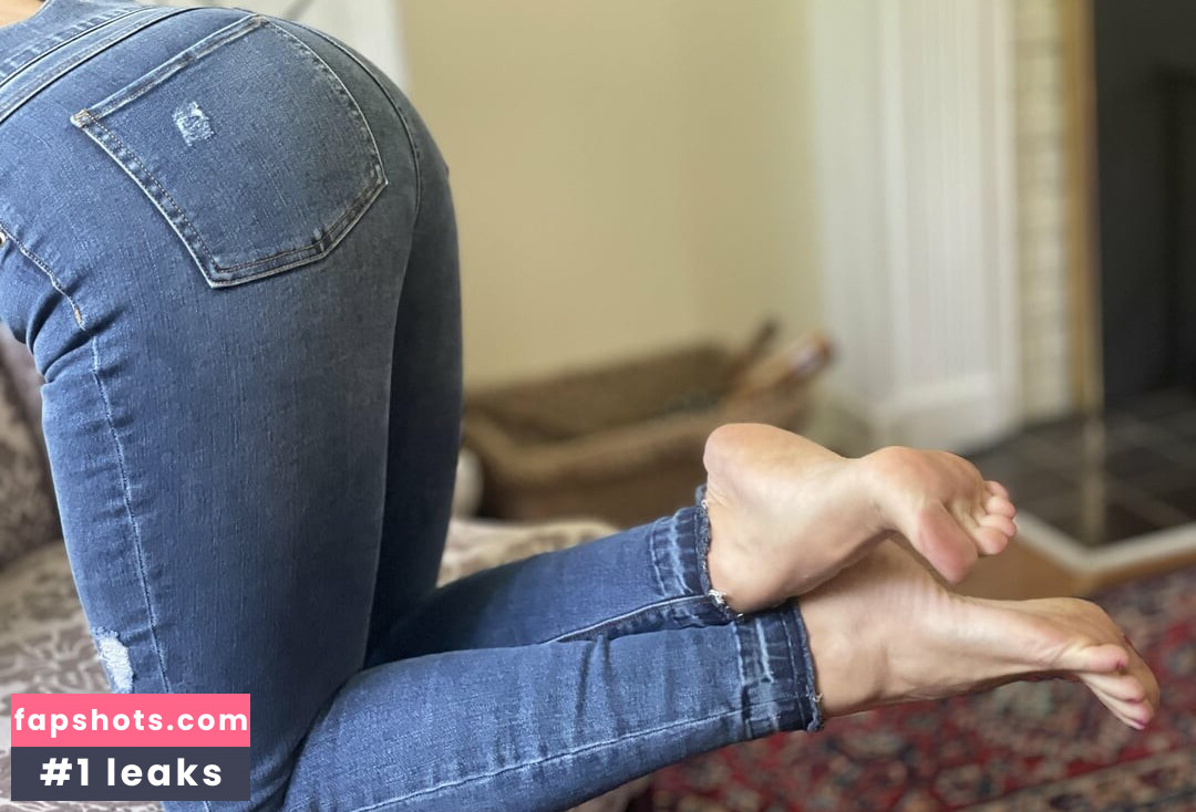 Theresa Edward gallery photo #15