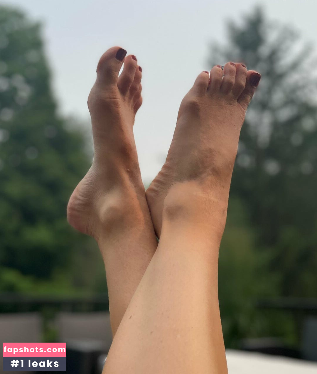 Theresa Edward gallery photo #23