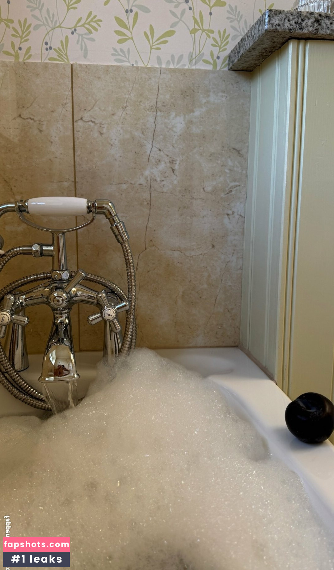 Therica Wilson-Read nude babe gallery