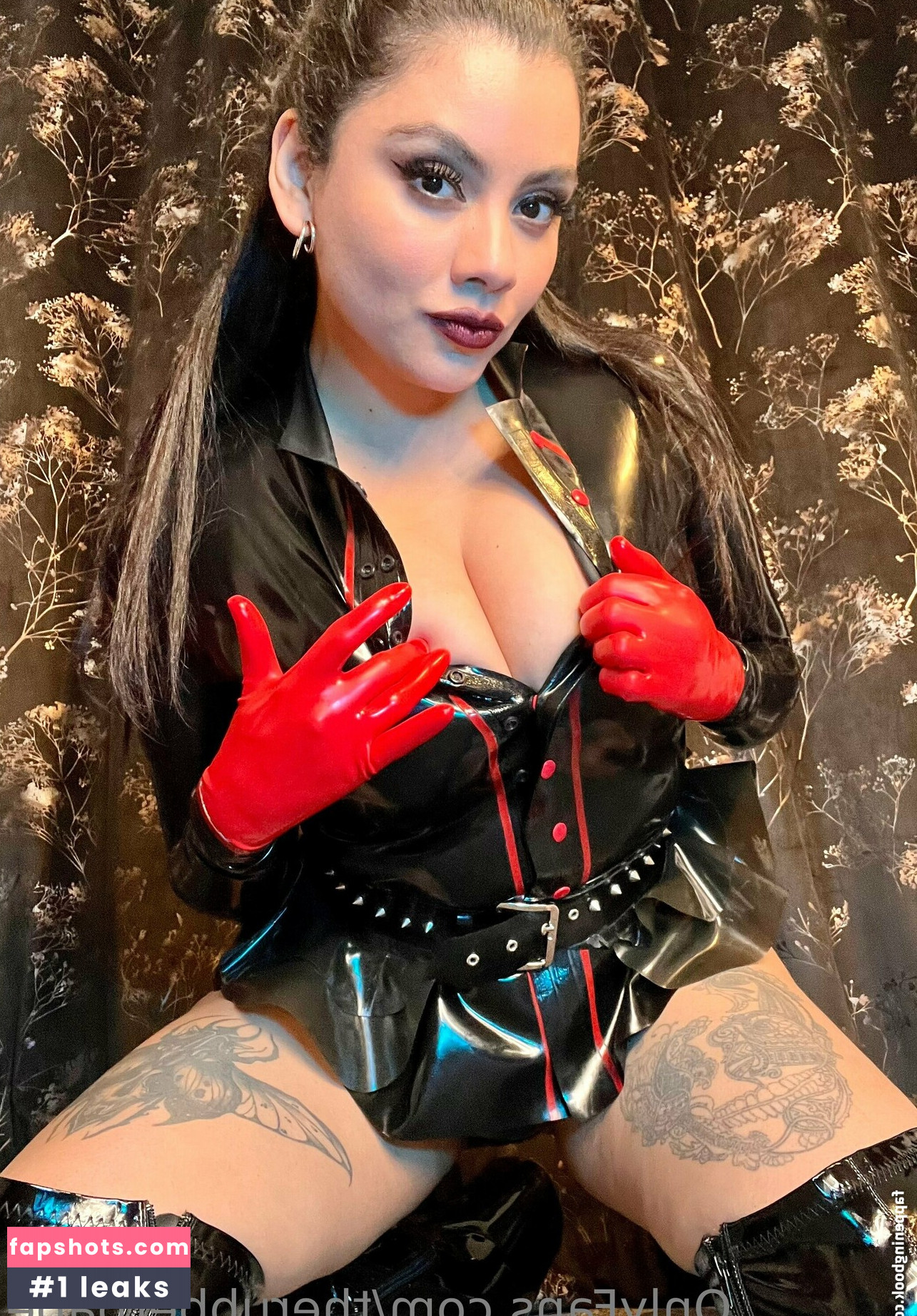 therubberbabe gallery photo #9