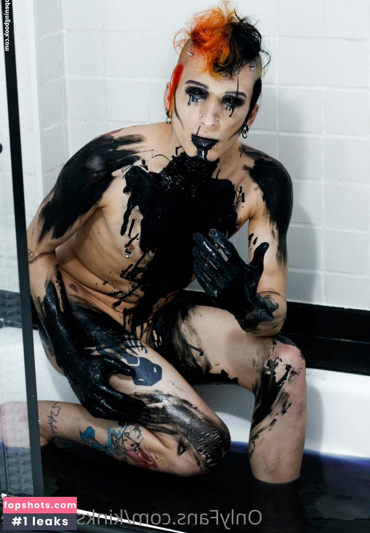 therubberdemonfree nude babe gallery