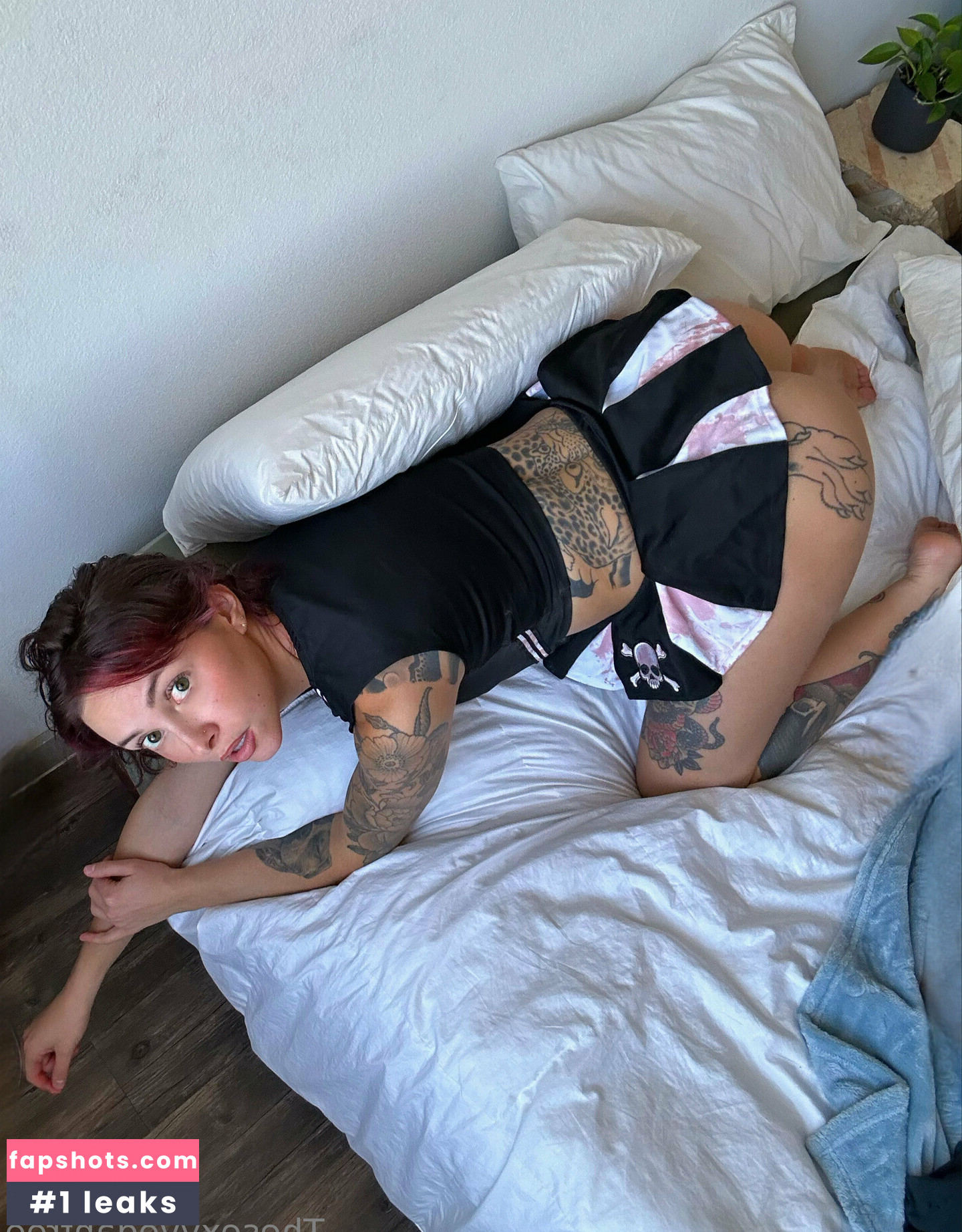 thesexyveganfree gallery photo #24