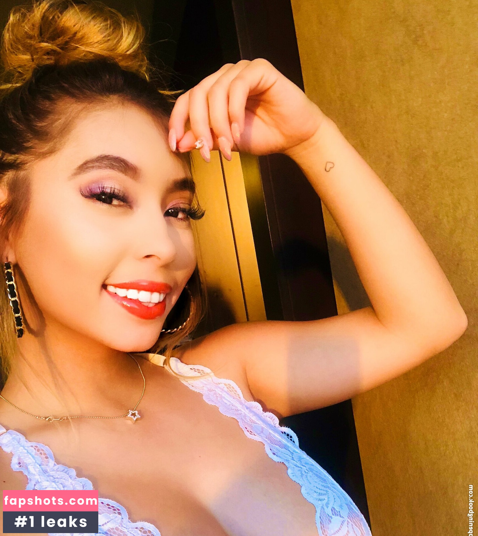 Thestarvasquez gallery photo #32