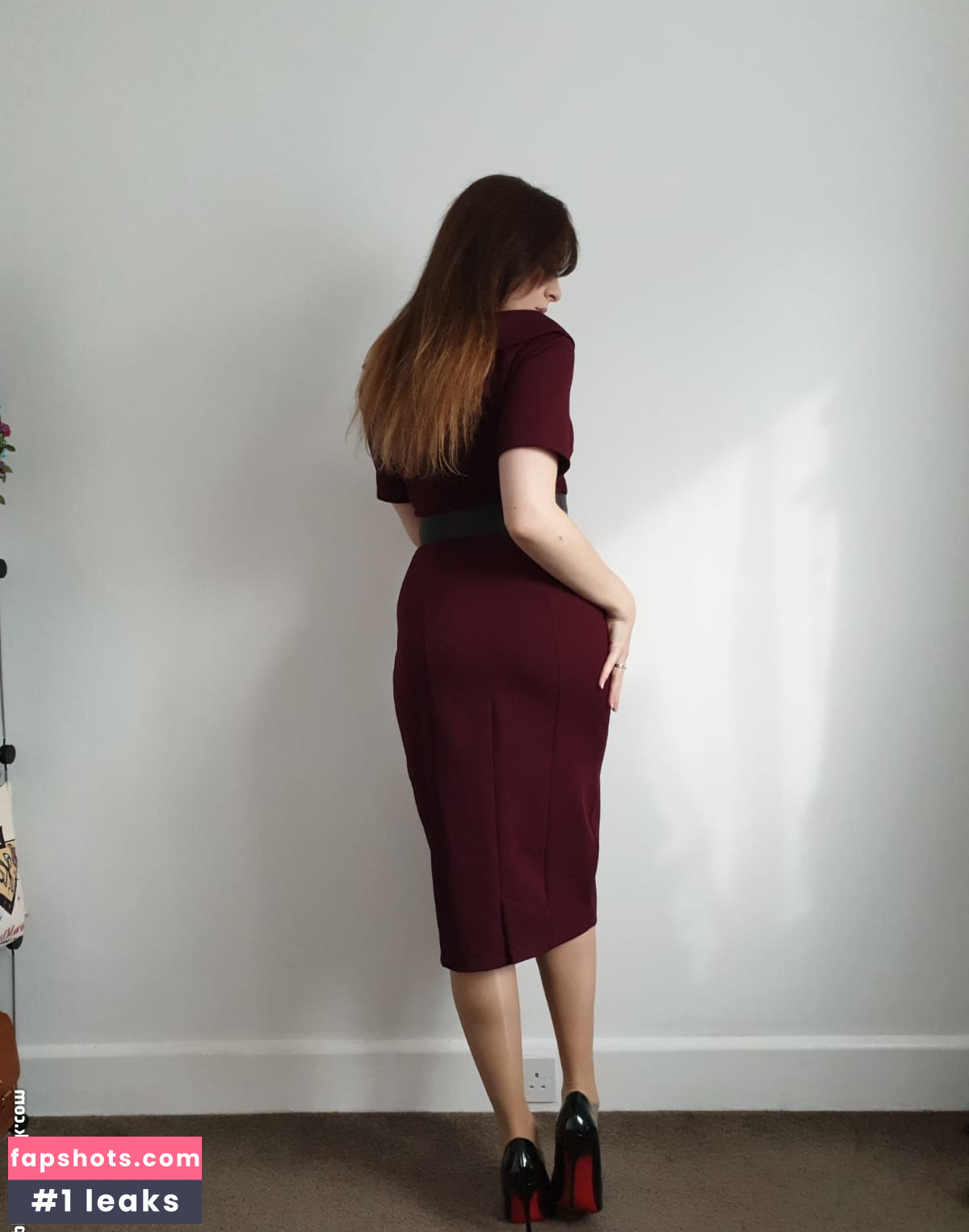 TheVintagePrincess gallery photo #23