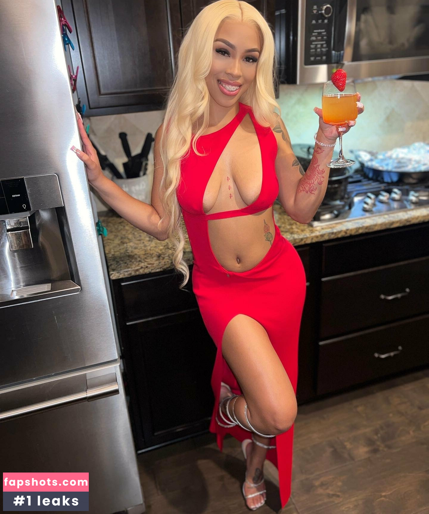 Theyluvnilla gallery photo #3