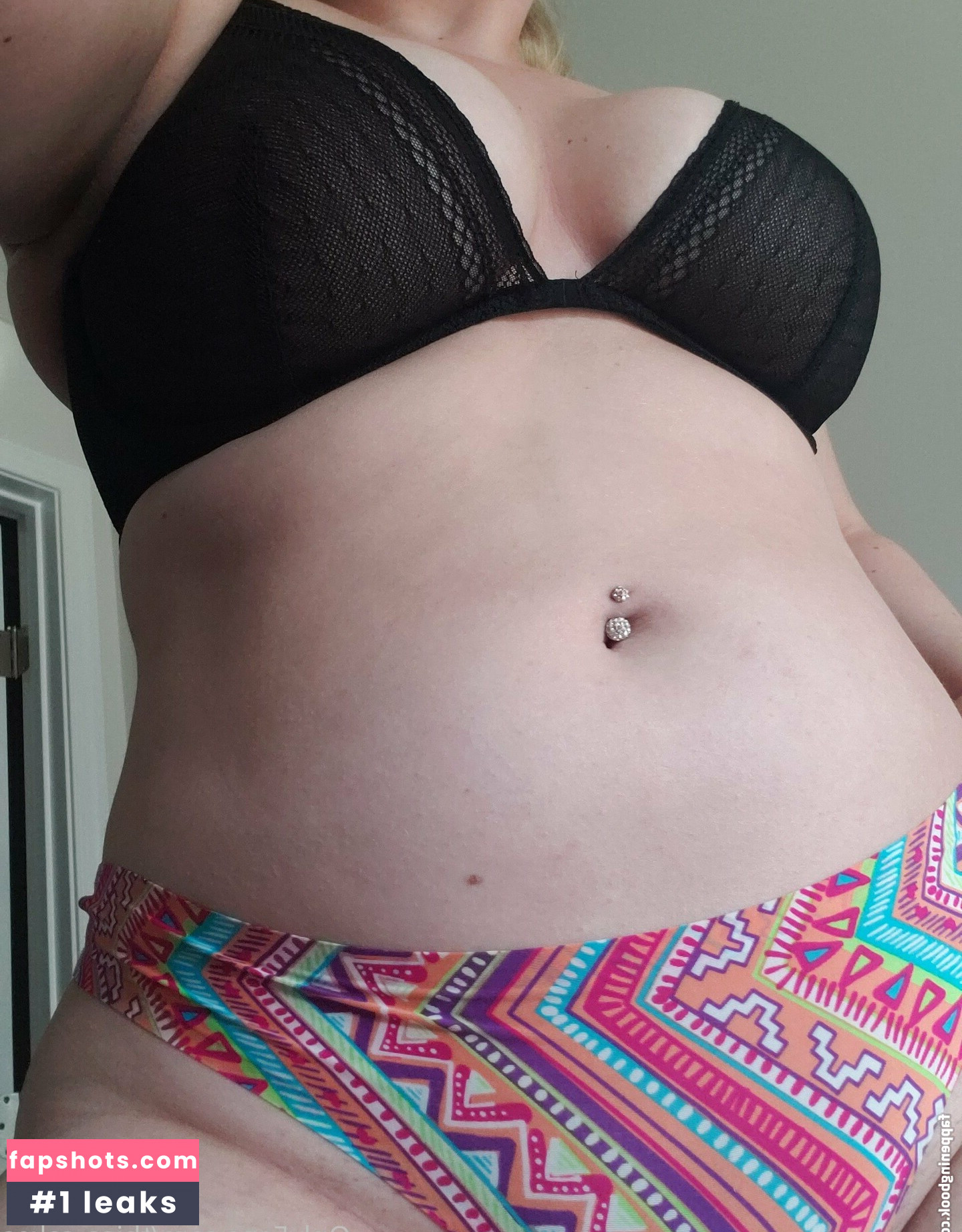 thicc_cakes nude babe gallery