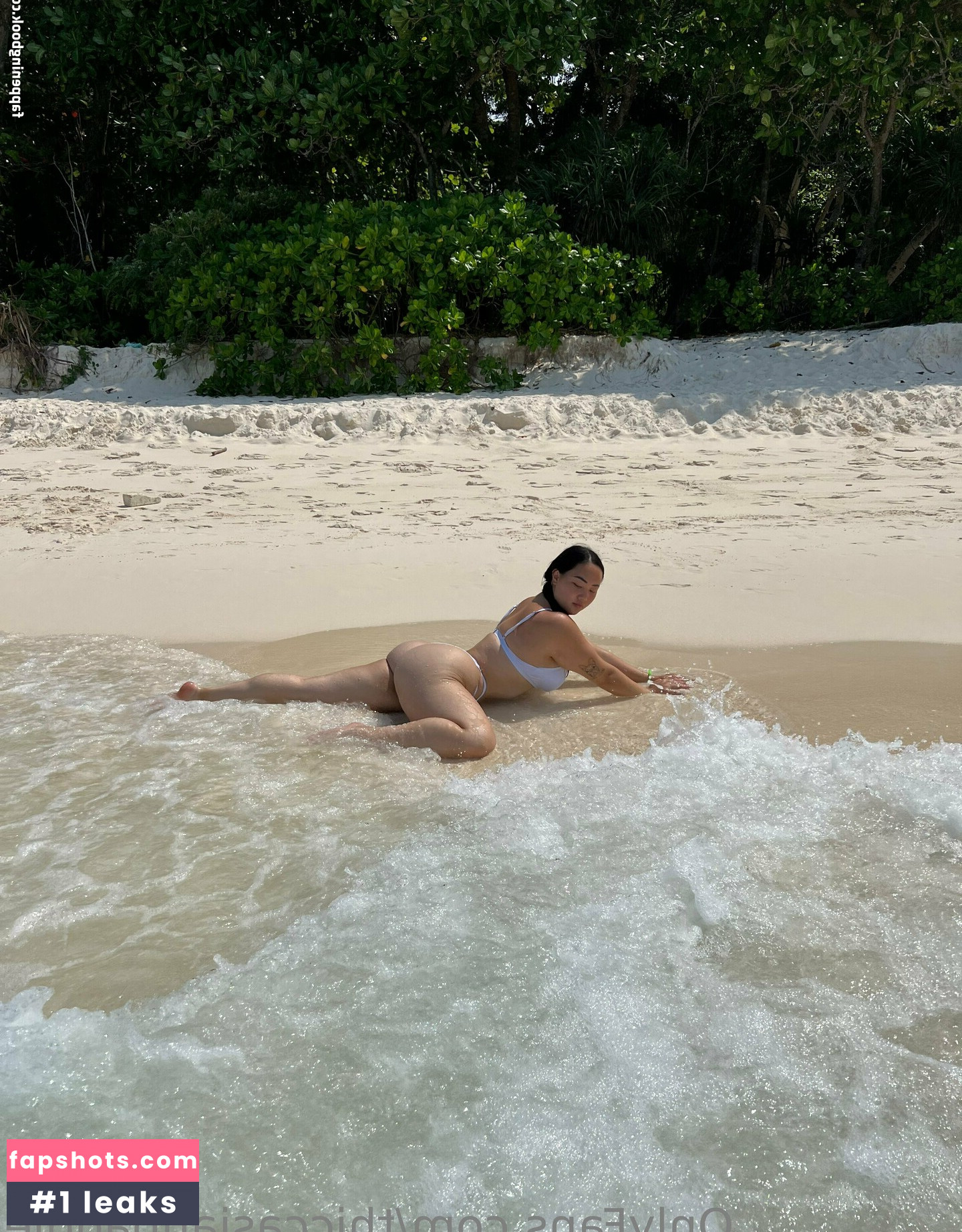 thiccasianbaddie gallery photo #2