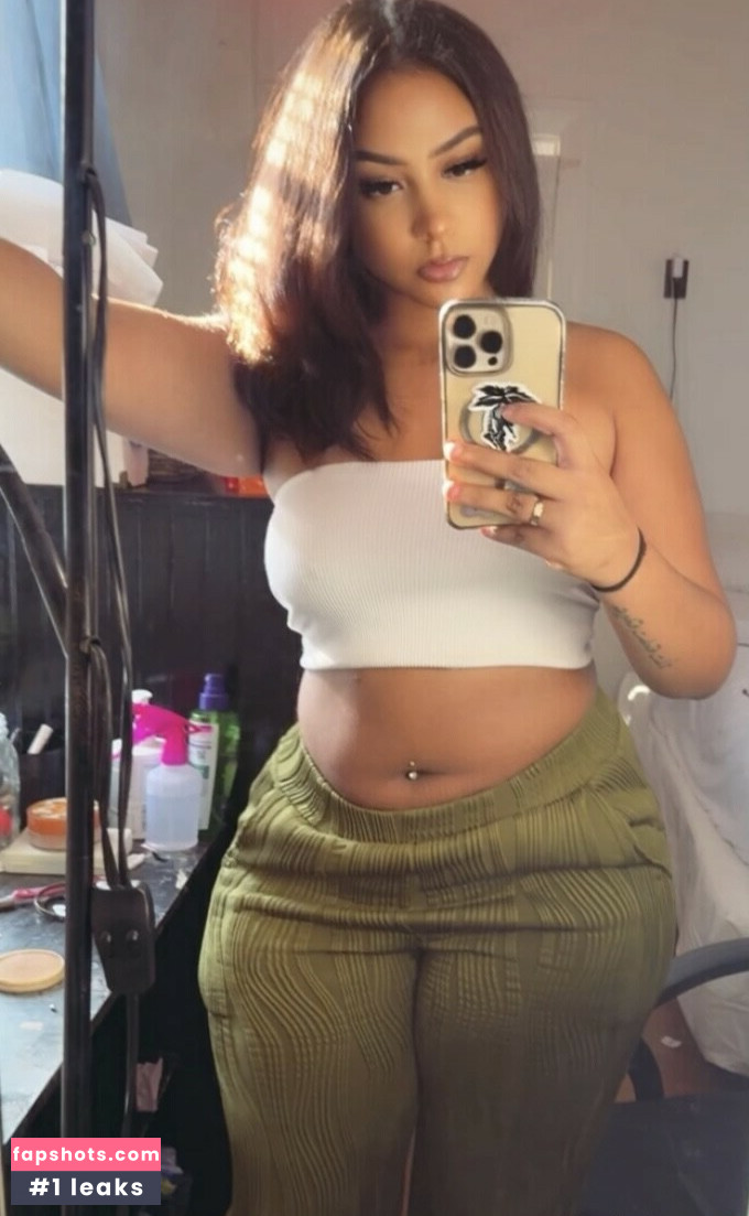Thick Baddie Forevaa.laii gallery photo #7