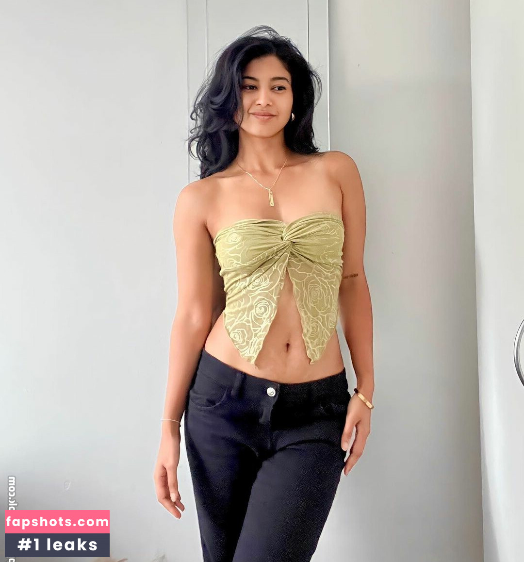 Thilini Hewa gallery photo #25