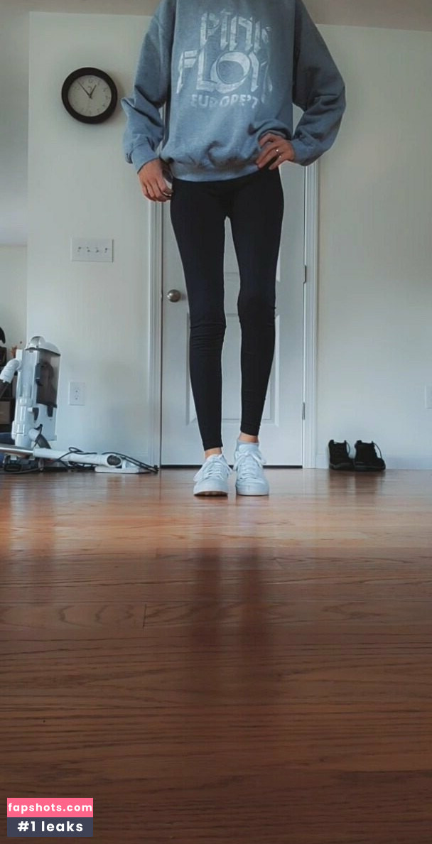 thinbitch925 gallery photo #13