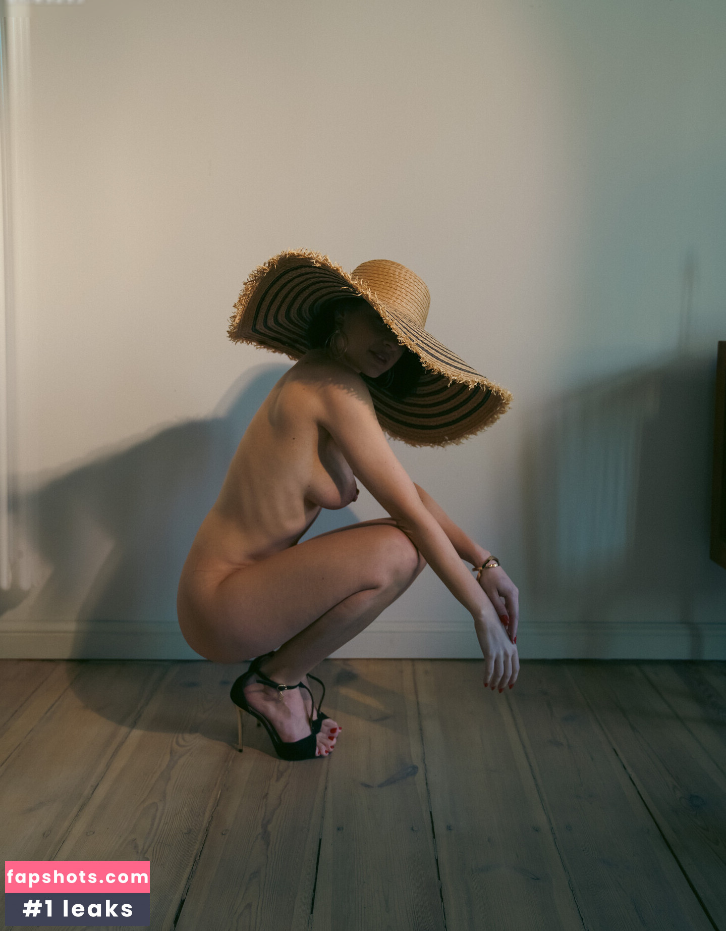 thingswithana / Miss_Sabi / Cinepassion / Candysexydevil gallery photo #21