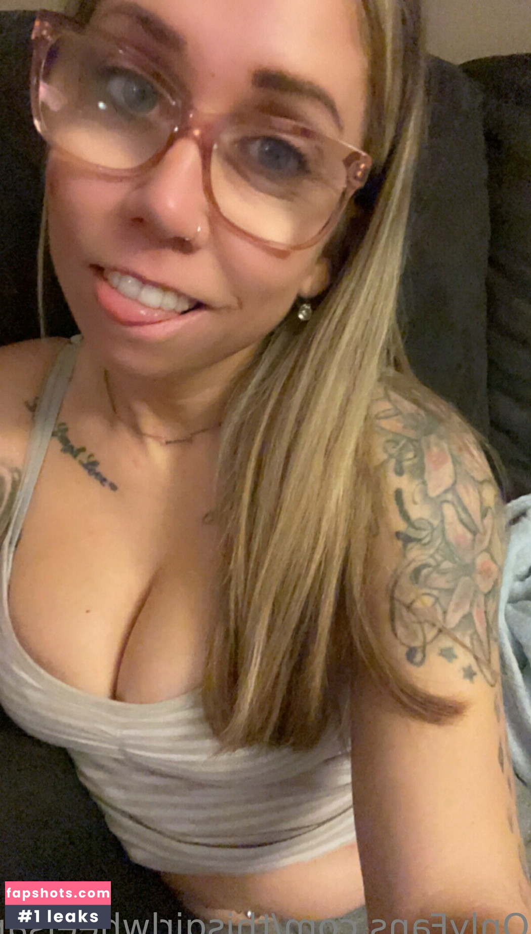 thisgirlwheelsamputee Nahé úniky fotek pouze od fanoušků #12 - Fapshots