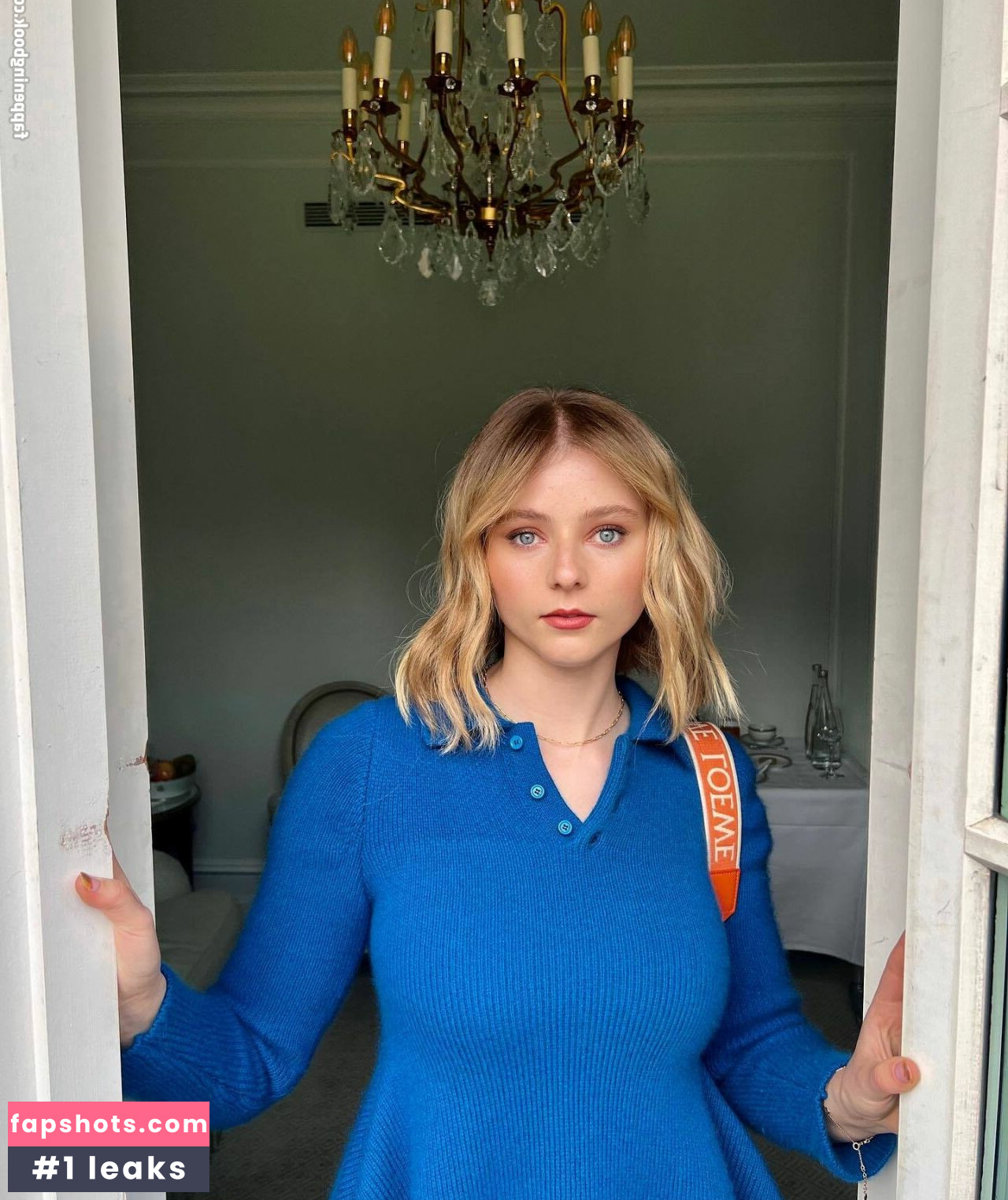 Thomasin McKenzie gallery photo #53