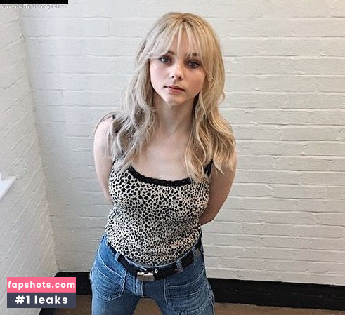 Thomasin McKenzie gallery photo #69