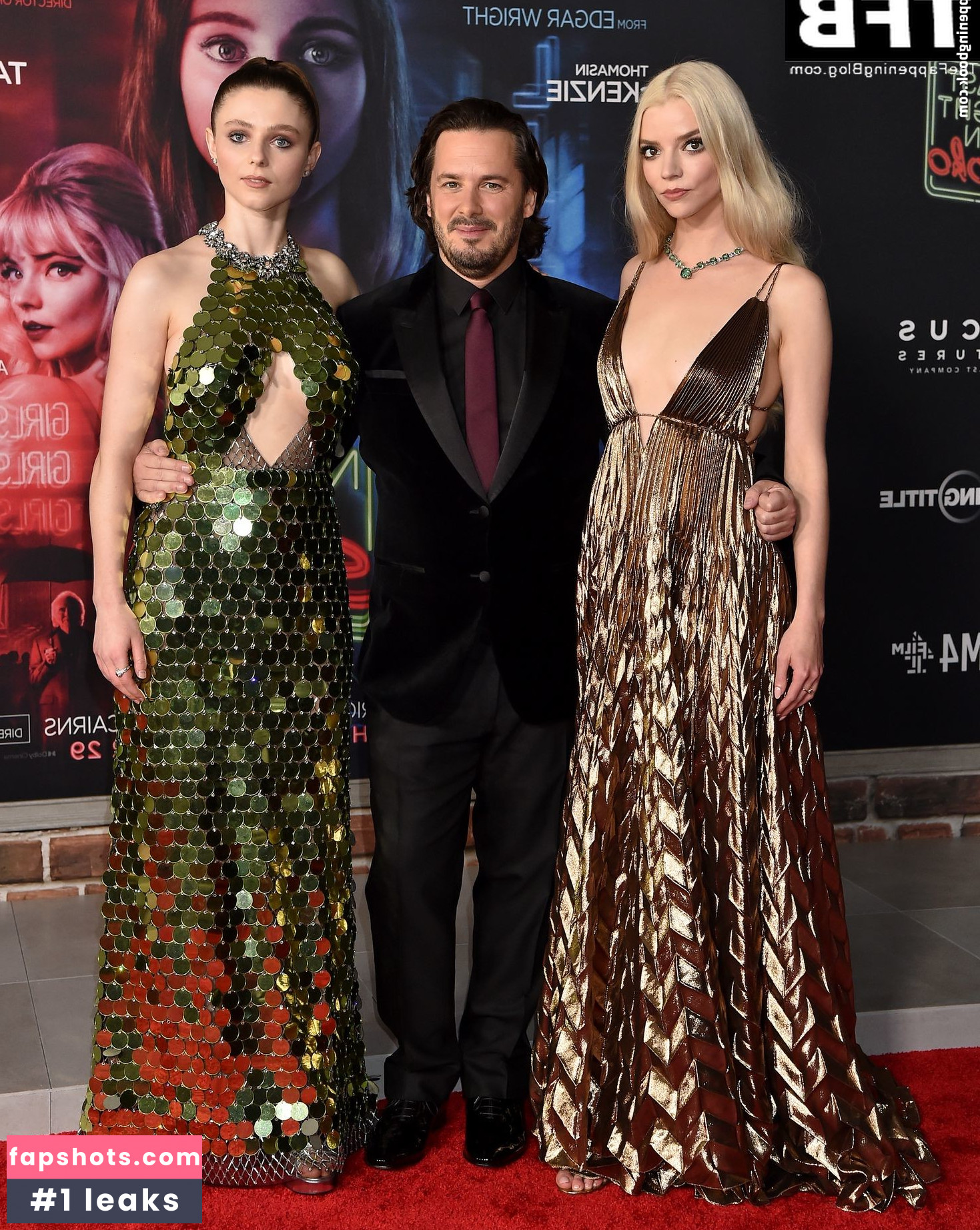 Thomasin McKenzie gallery photo #81