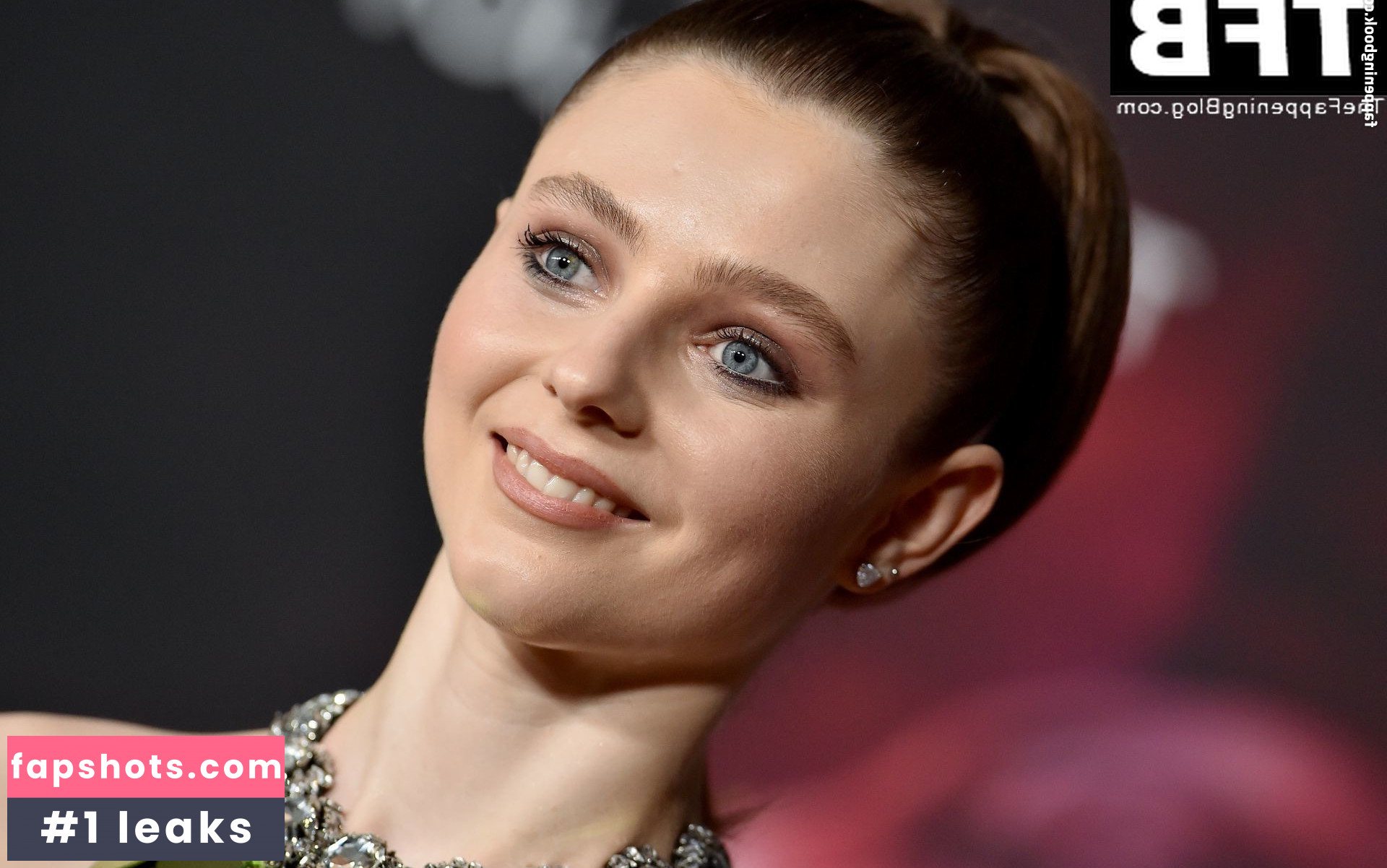 Thomasin McKenzie gallery photo #83