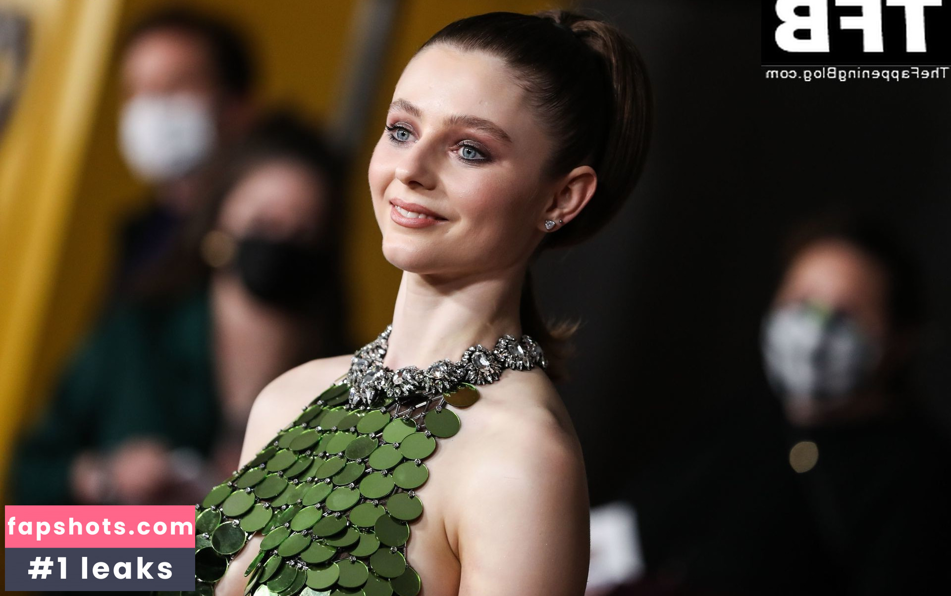 Thomasin McKenzie gallery photo #92