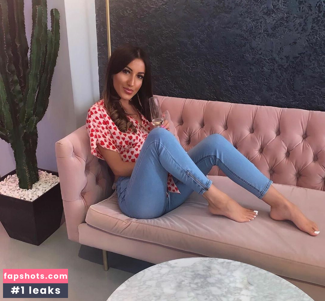 Thosetoes gallery photo #13