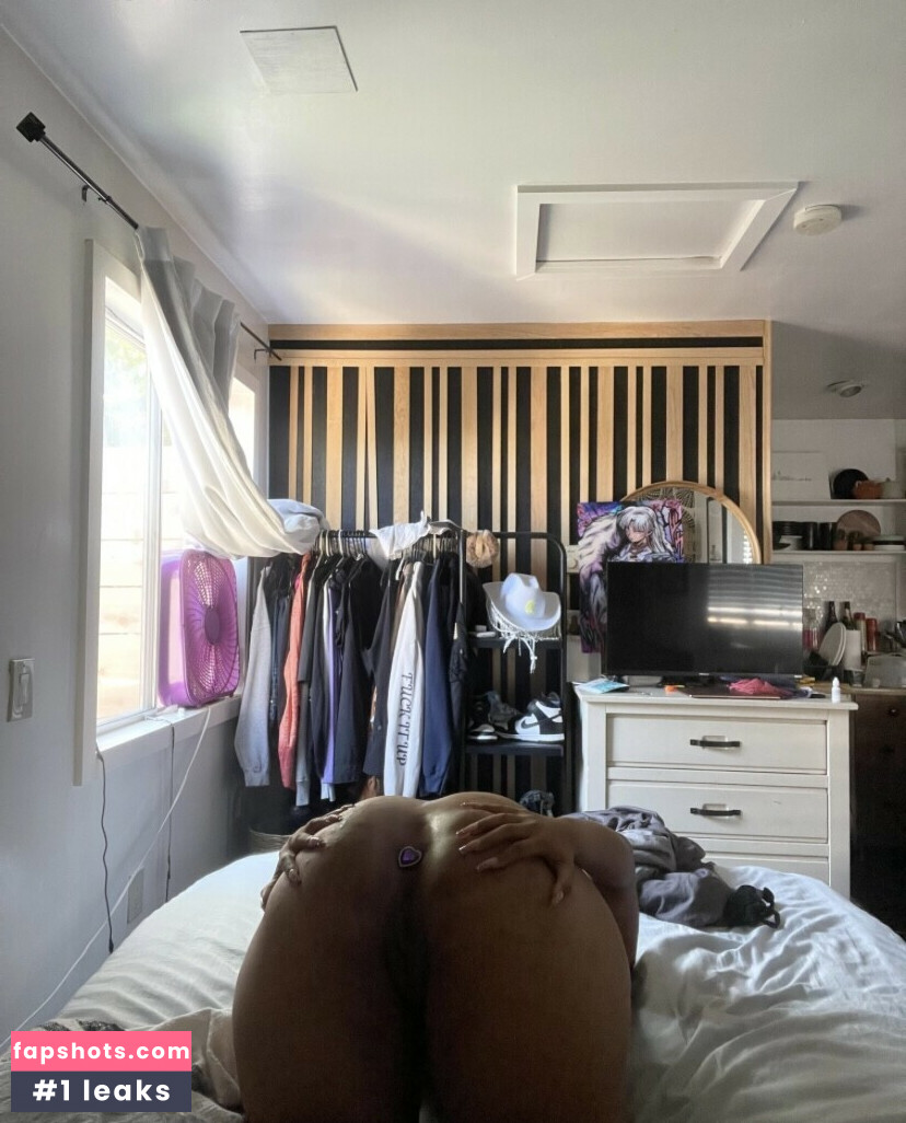 Thrilla gallery photo #9