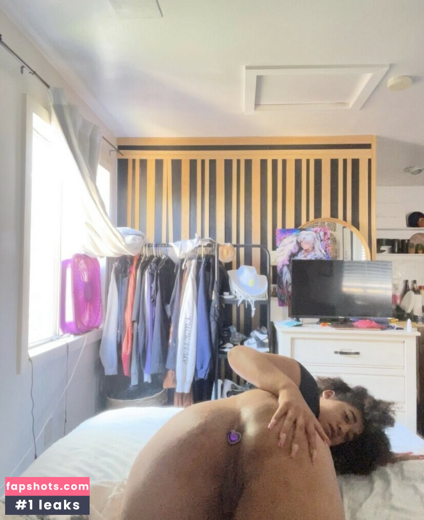 Thrilla gallery photo #10