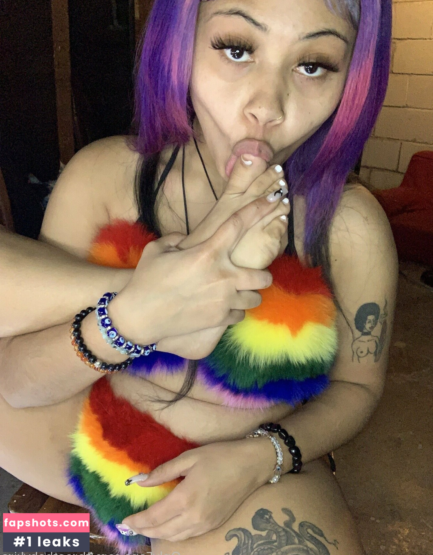 throatbabykira gallery photo #13