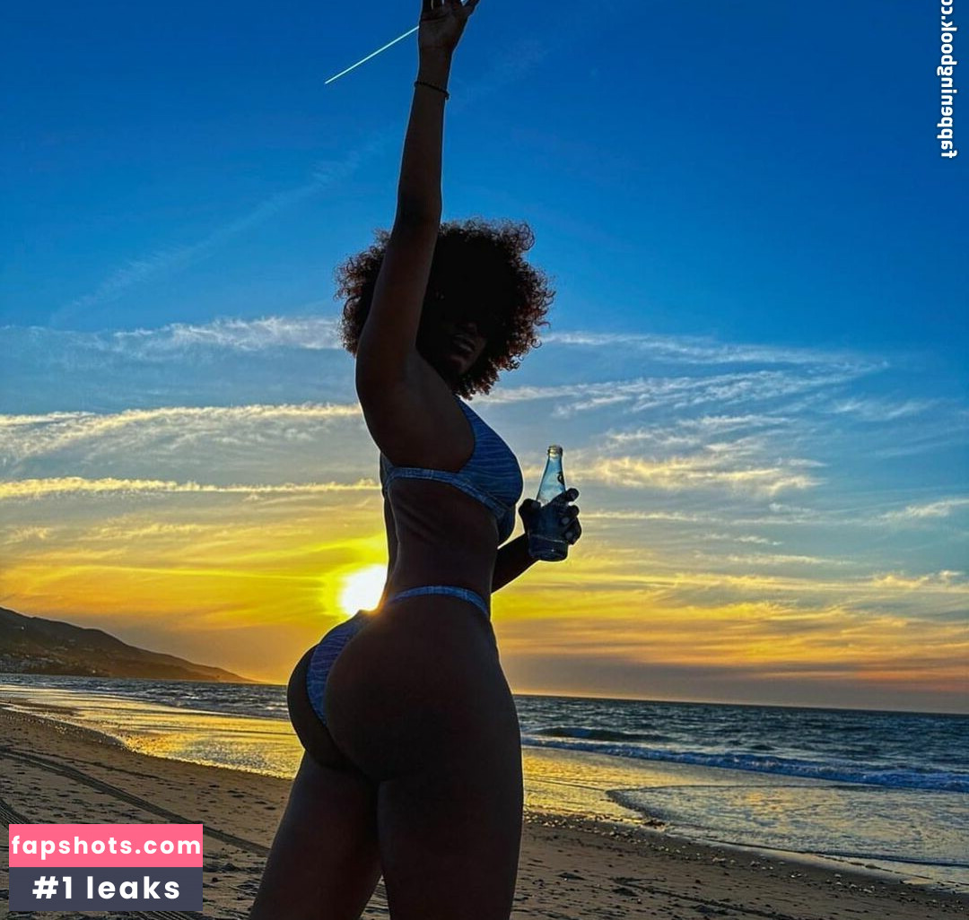 Tia Becca gallery photo #11