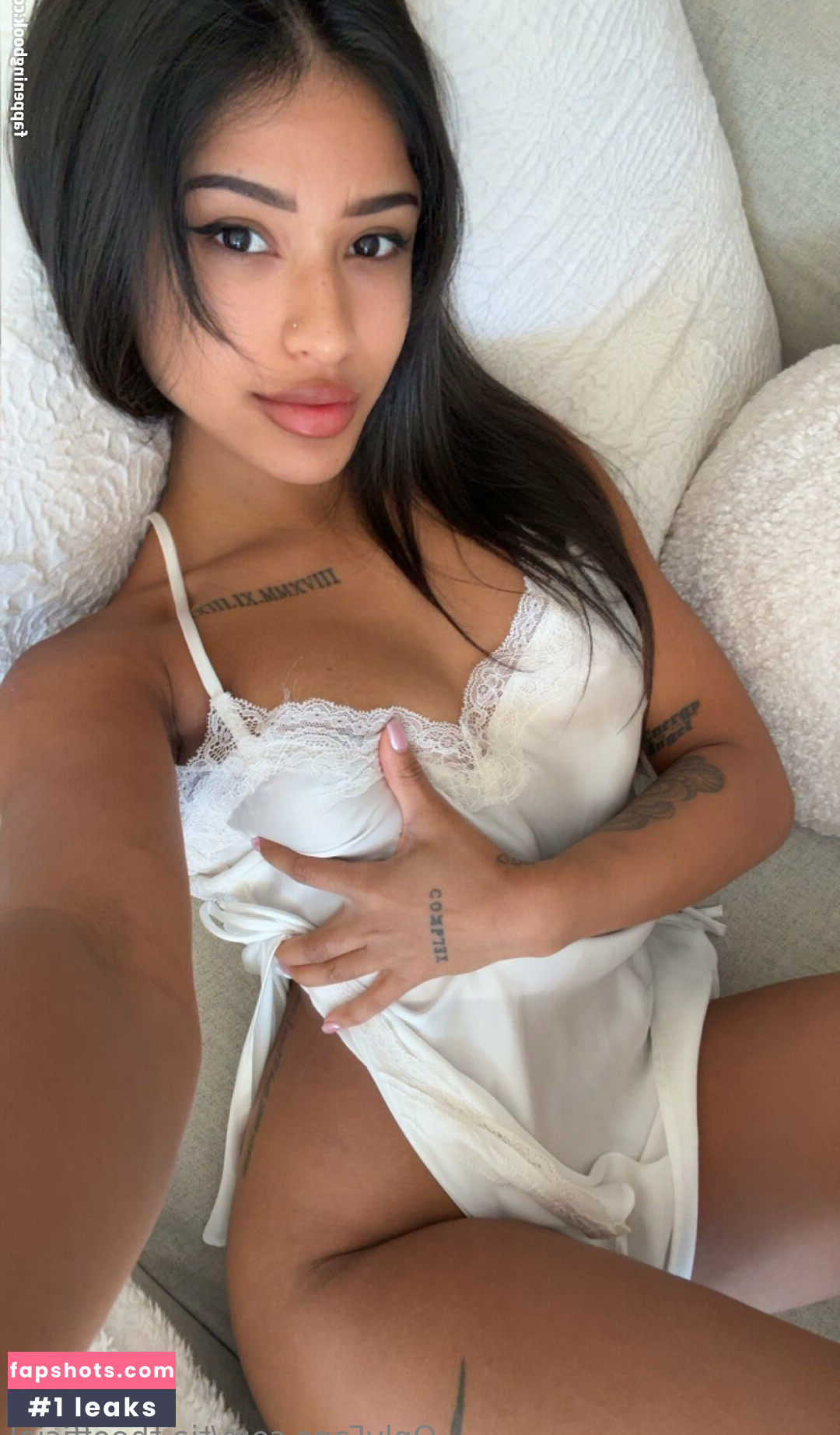 tia.theofficial gallery photo #5