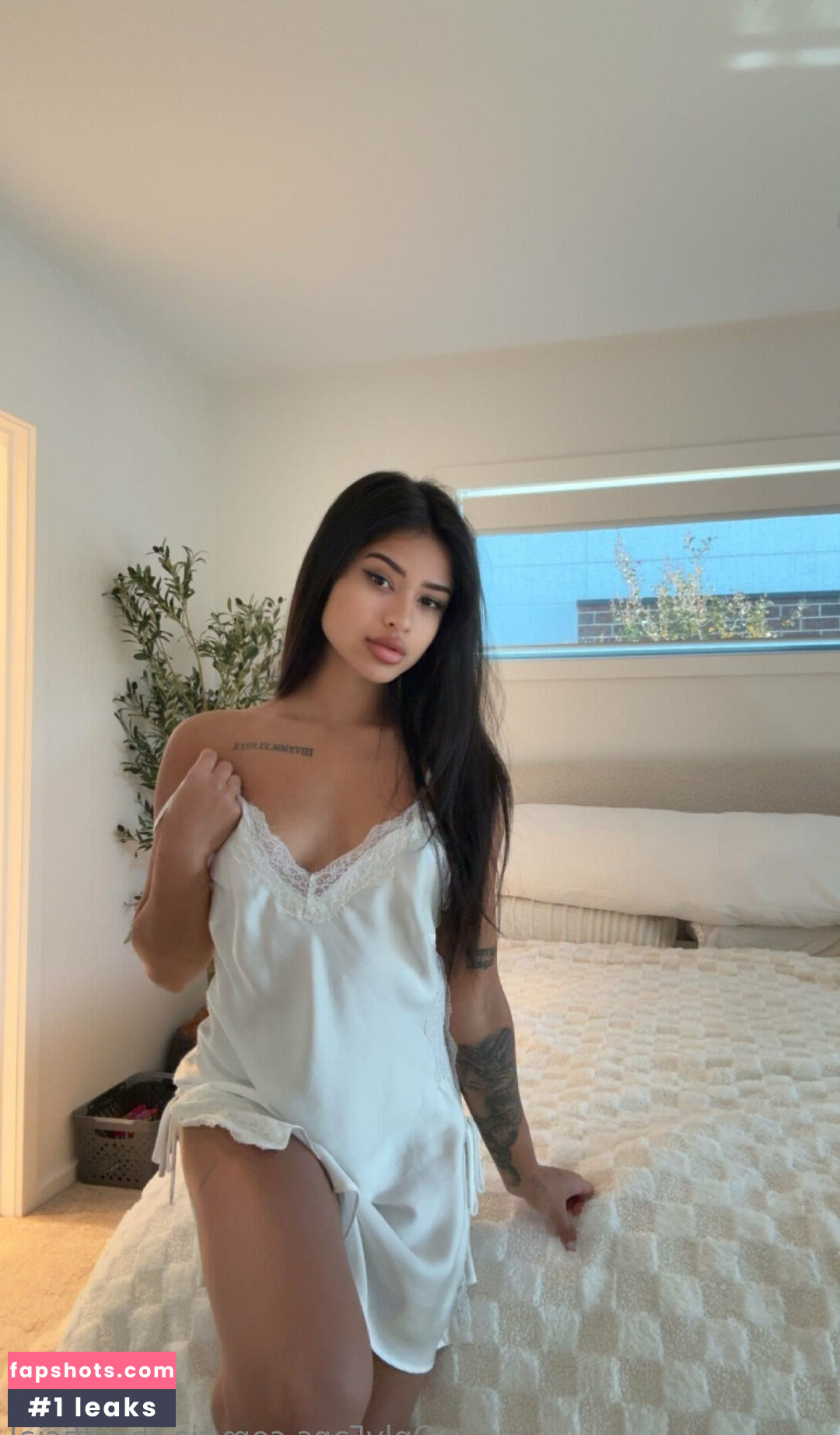 tia.theofficial gallery photo #6