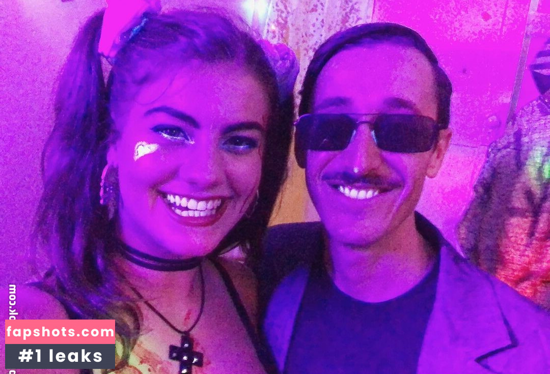 Tiana H gallery photo #5