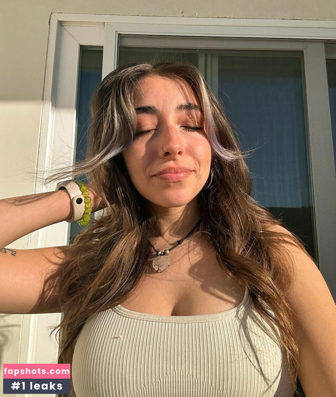 Tiana Renay gallery photo #38