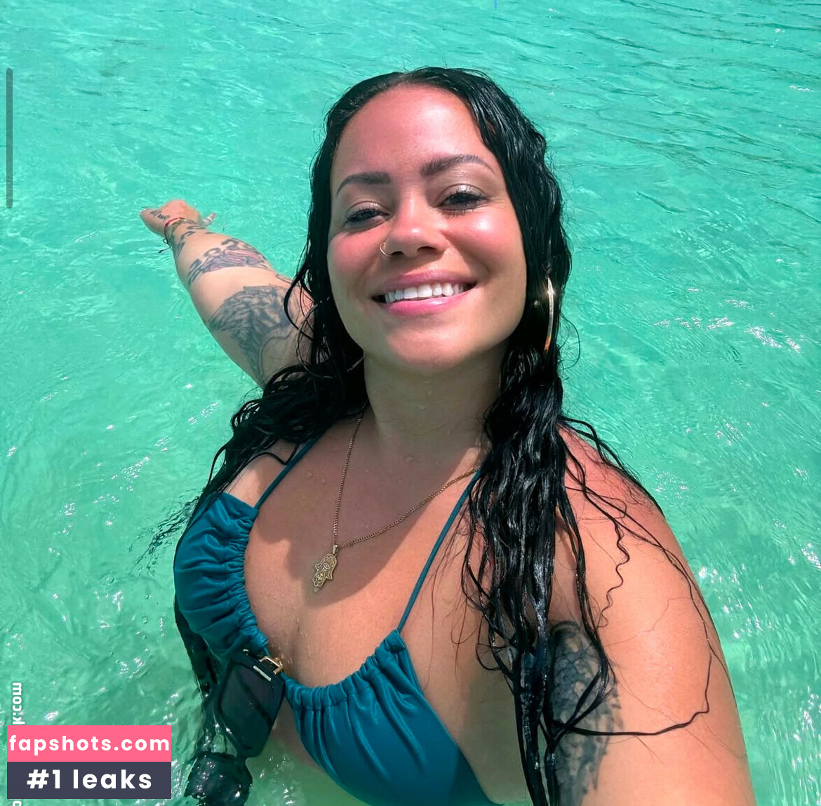 Tianialexis gallery photo #3