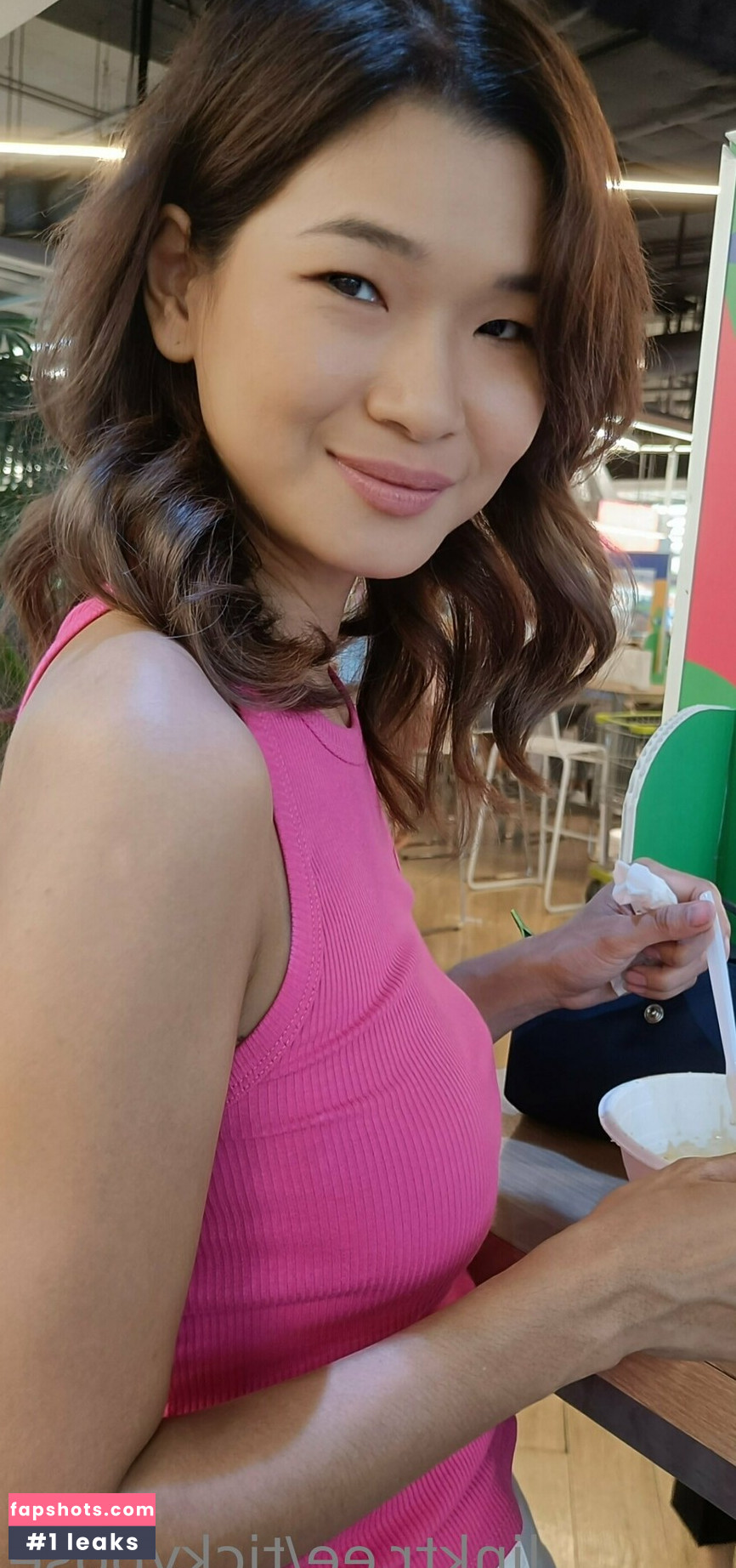 TickyPose gallery photo #30