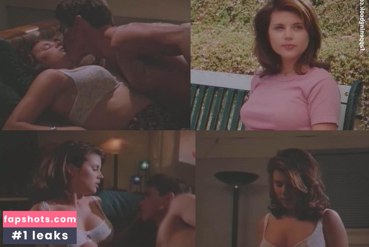 Tiffani-Amber Thiessen gallery photo #59