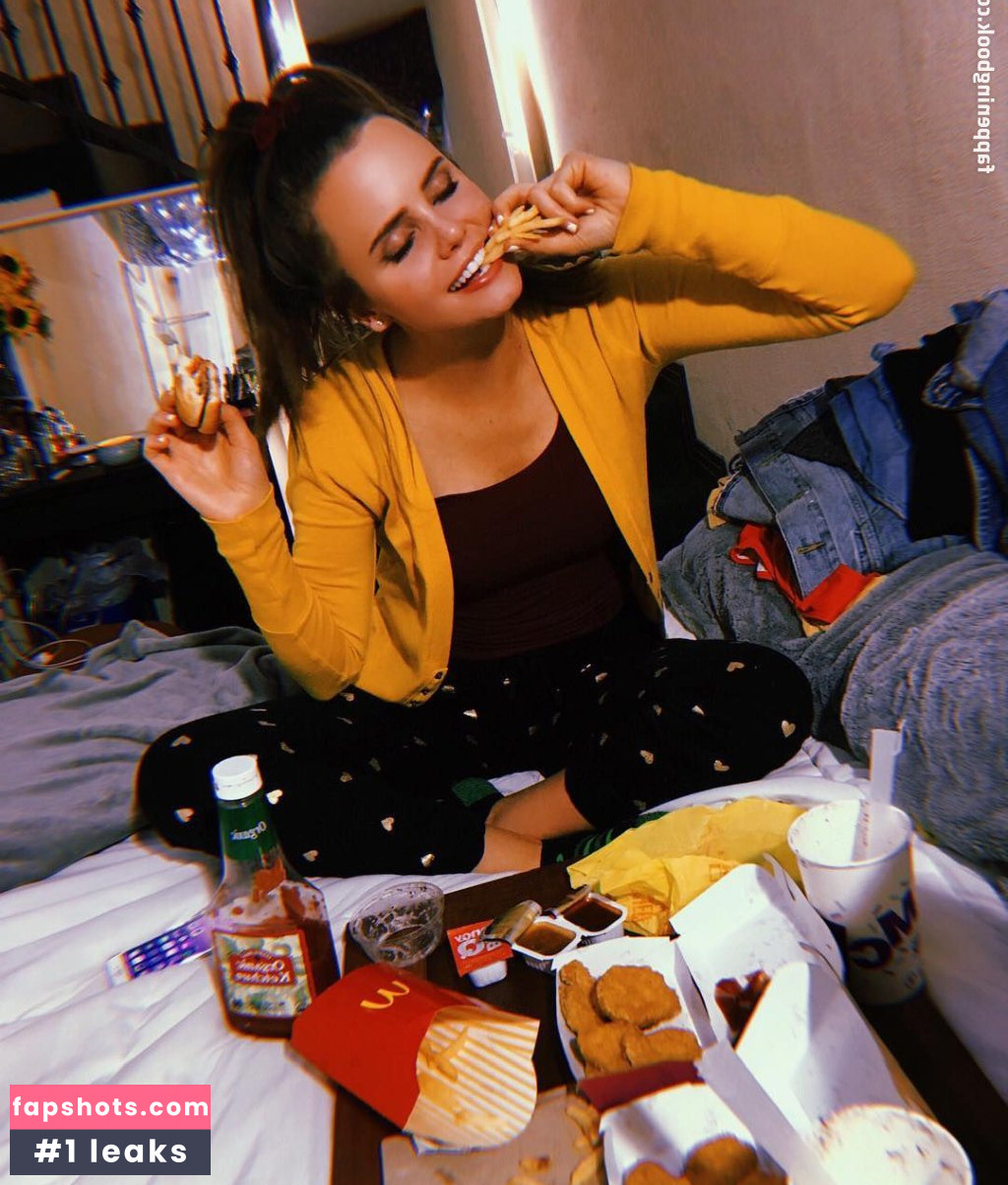 Tiffany Alvord gallery photo #34