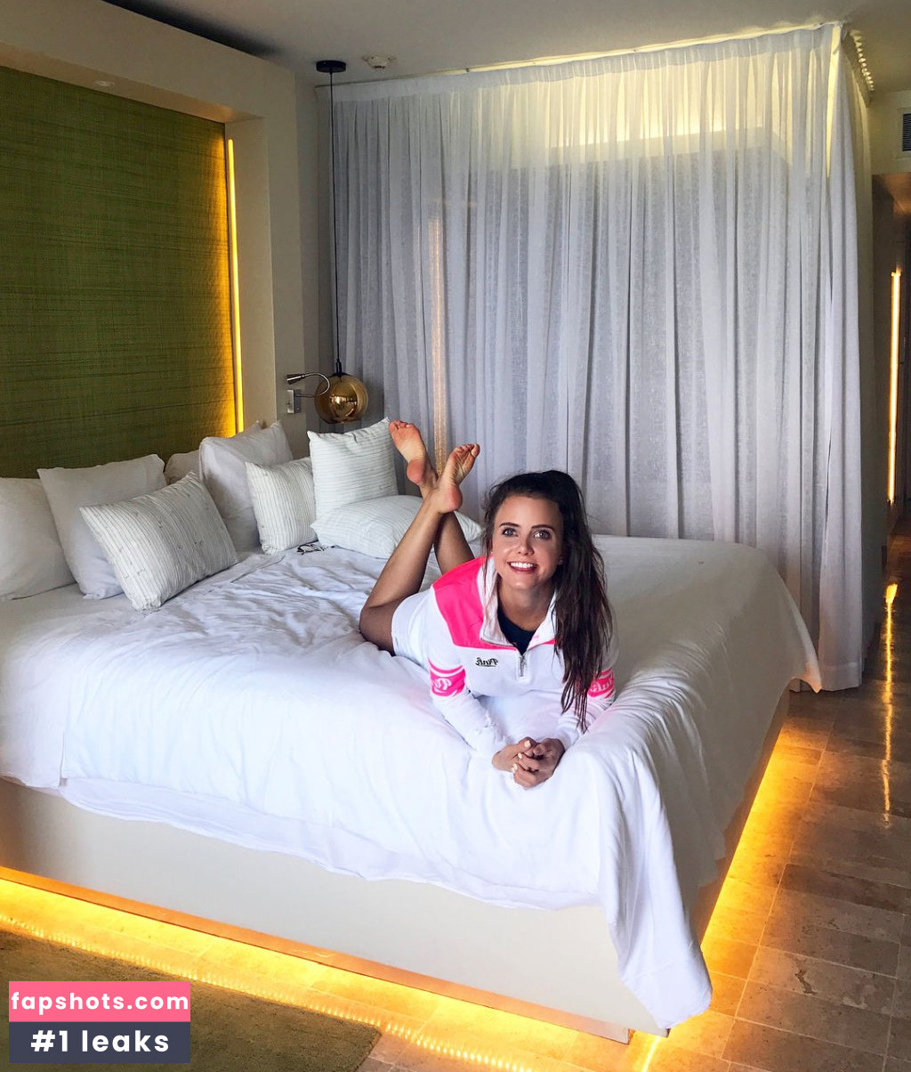 Tiffany Alvord gallery photo #42