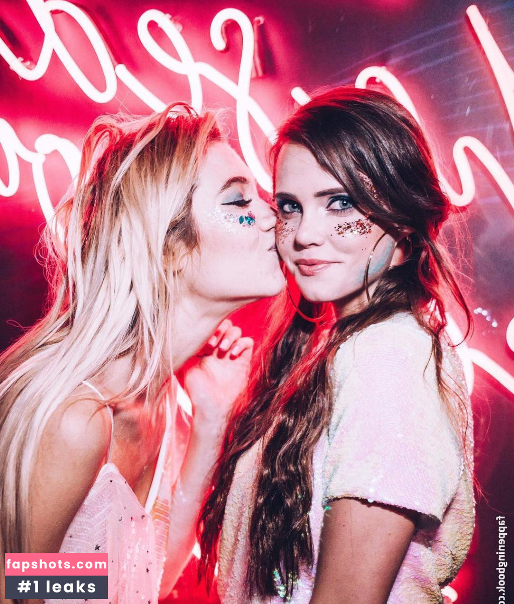 Tiffany Alvord gallery photo #53